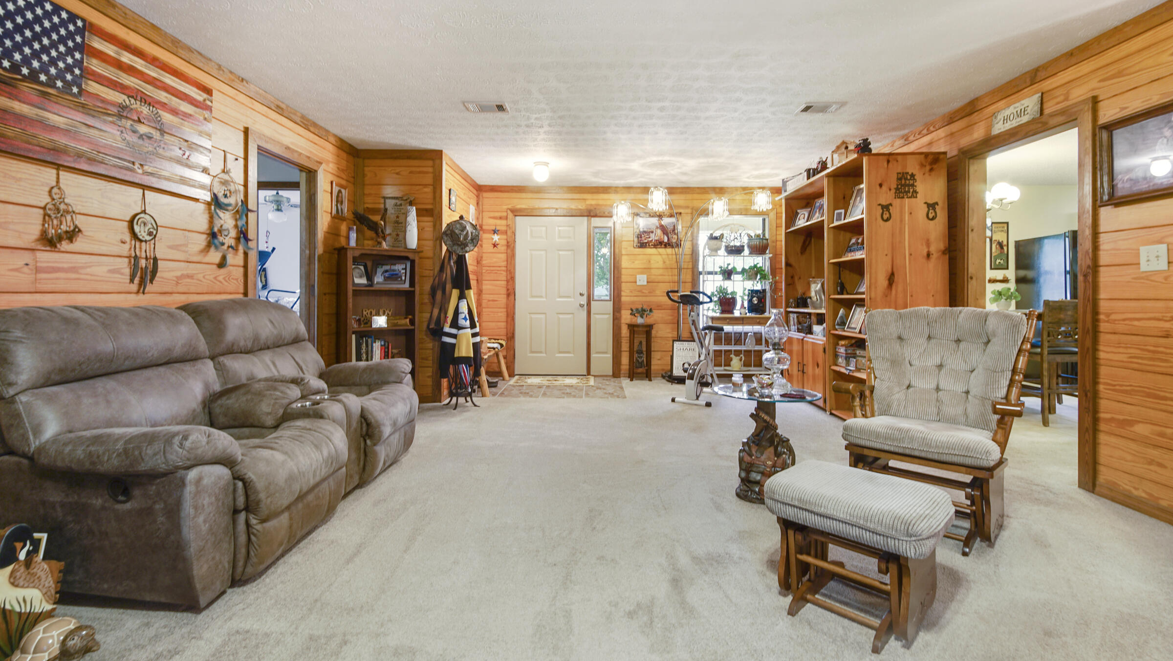 PINE SHORES - Residential