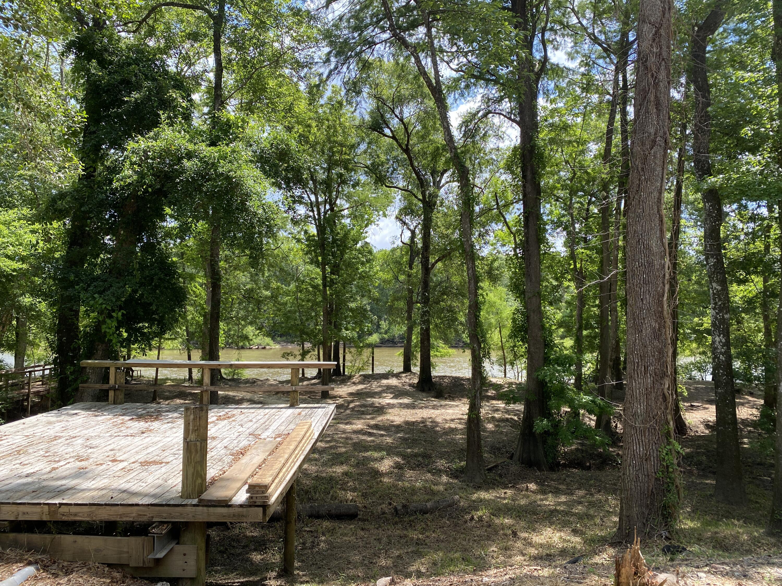 HOWELLS BLUFF - Residential