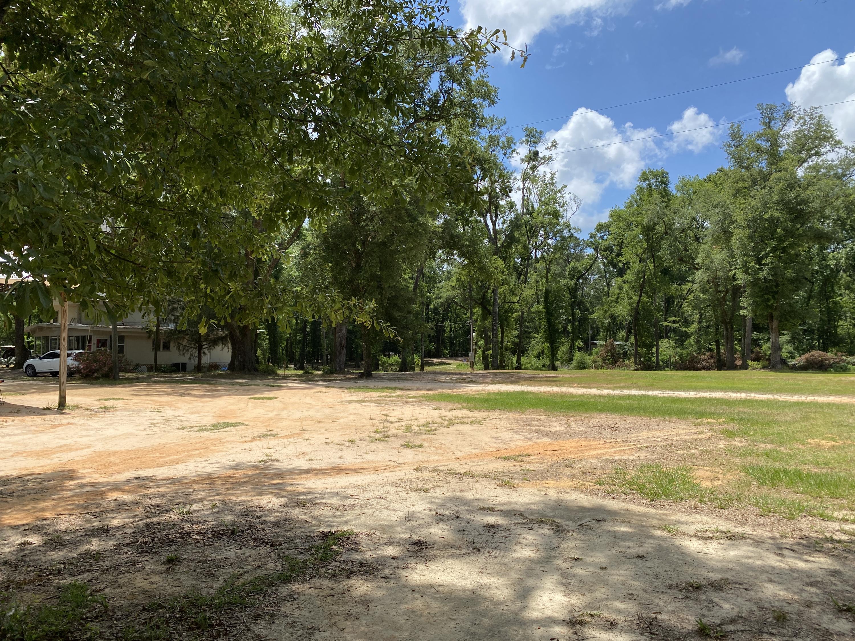 HOWELLS BLUFF - Residential