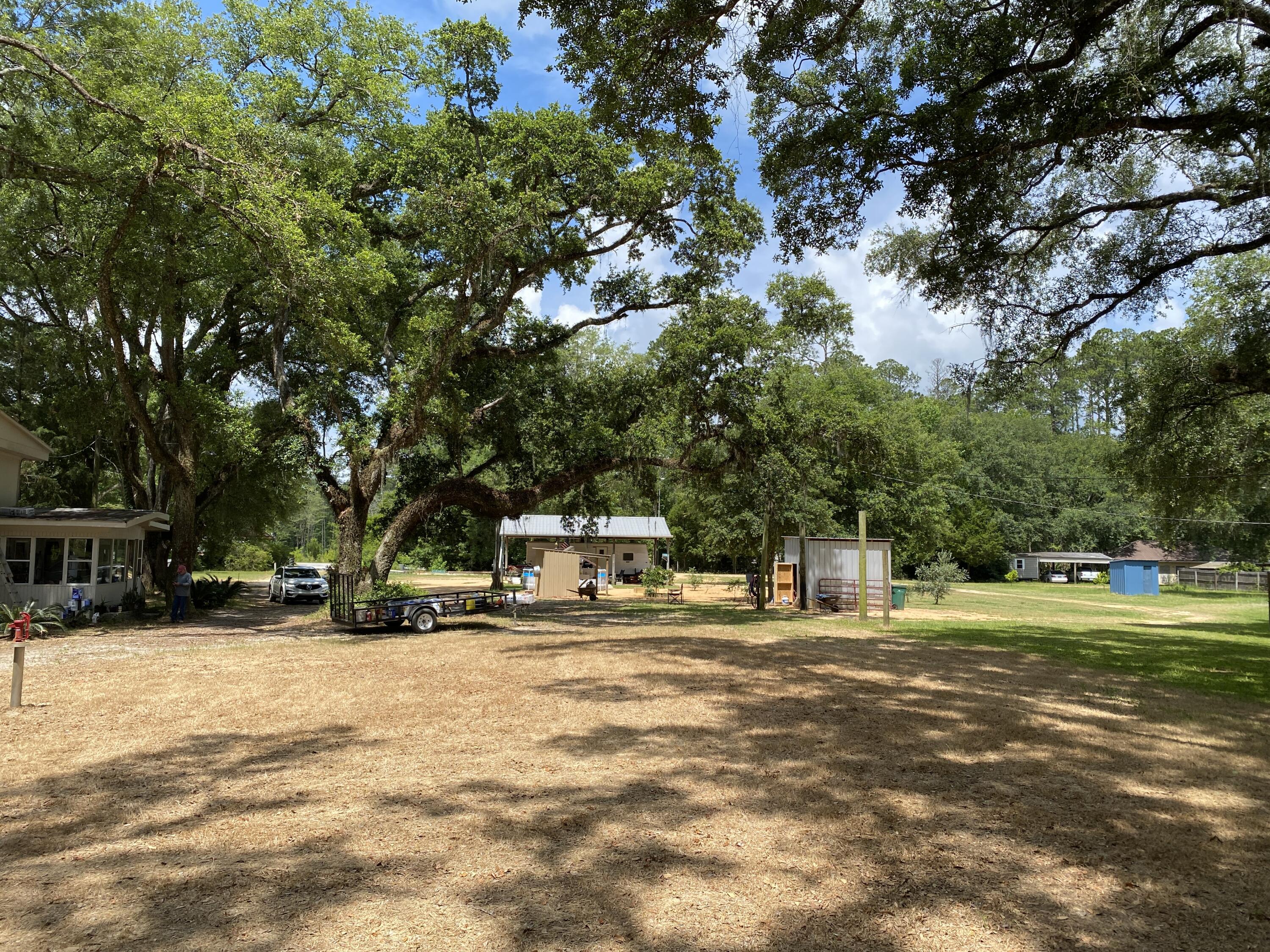 HOWELLS BLUFF - Residential