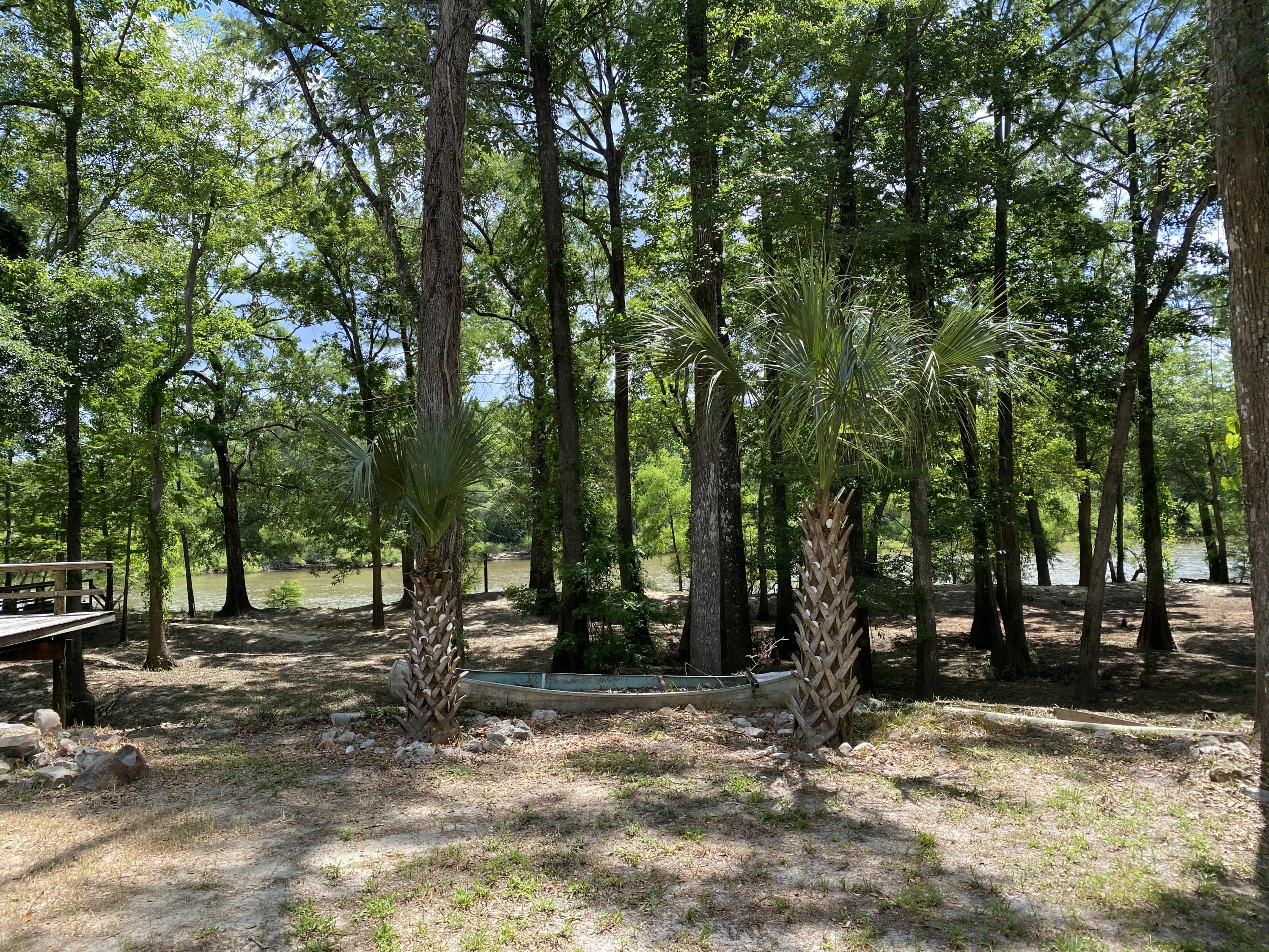 HOWELLS BLUFF - Residential