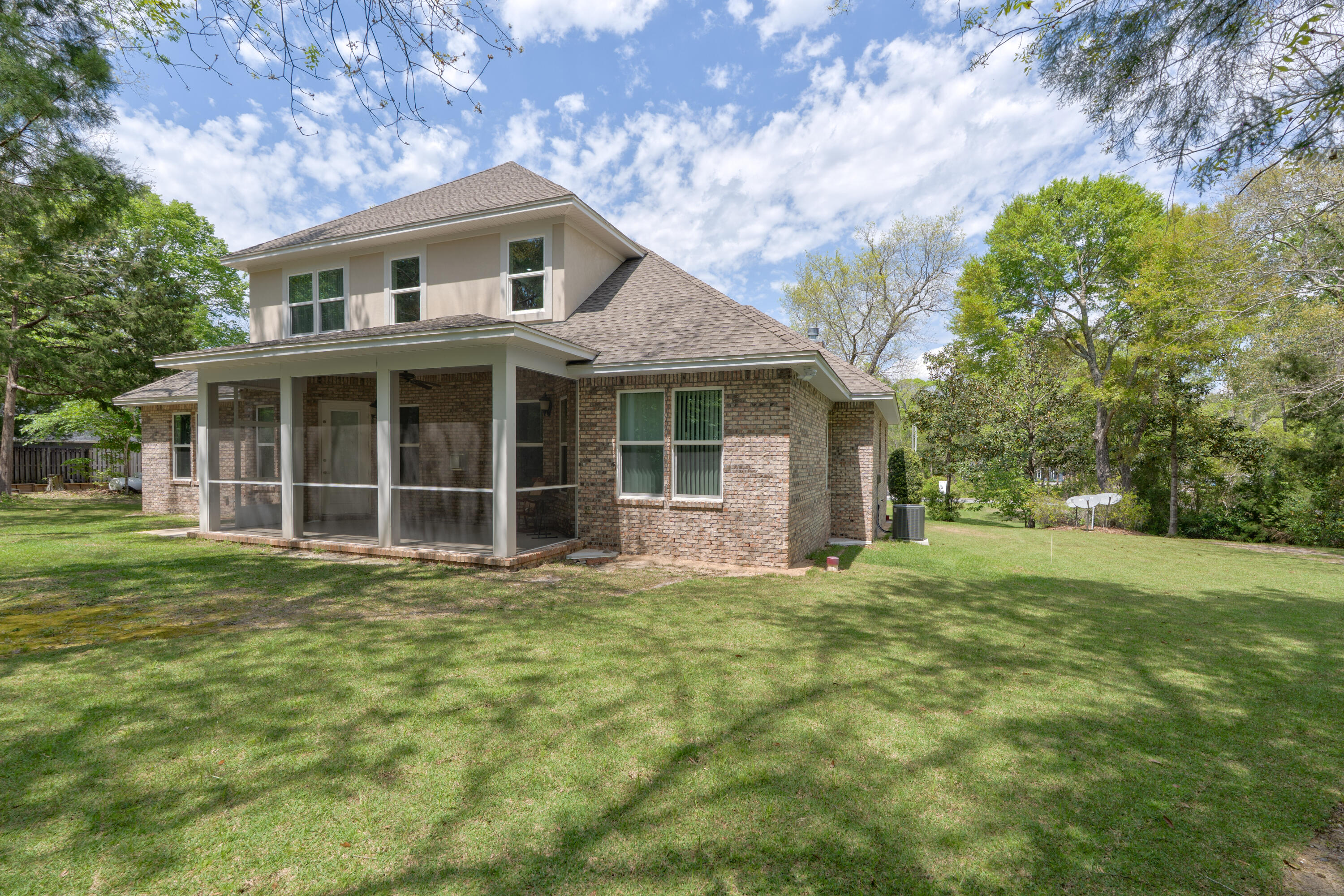 Lake Pippin - Residential