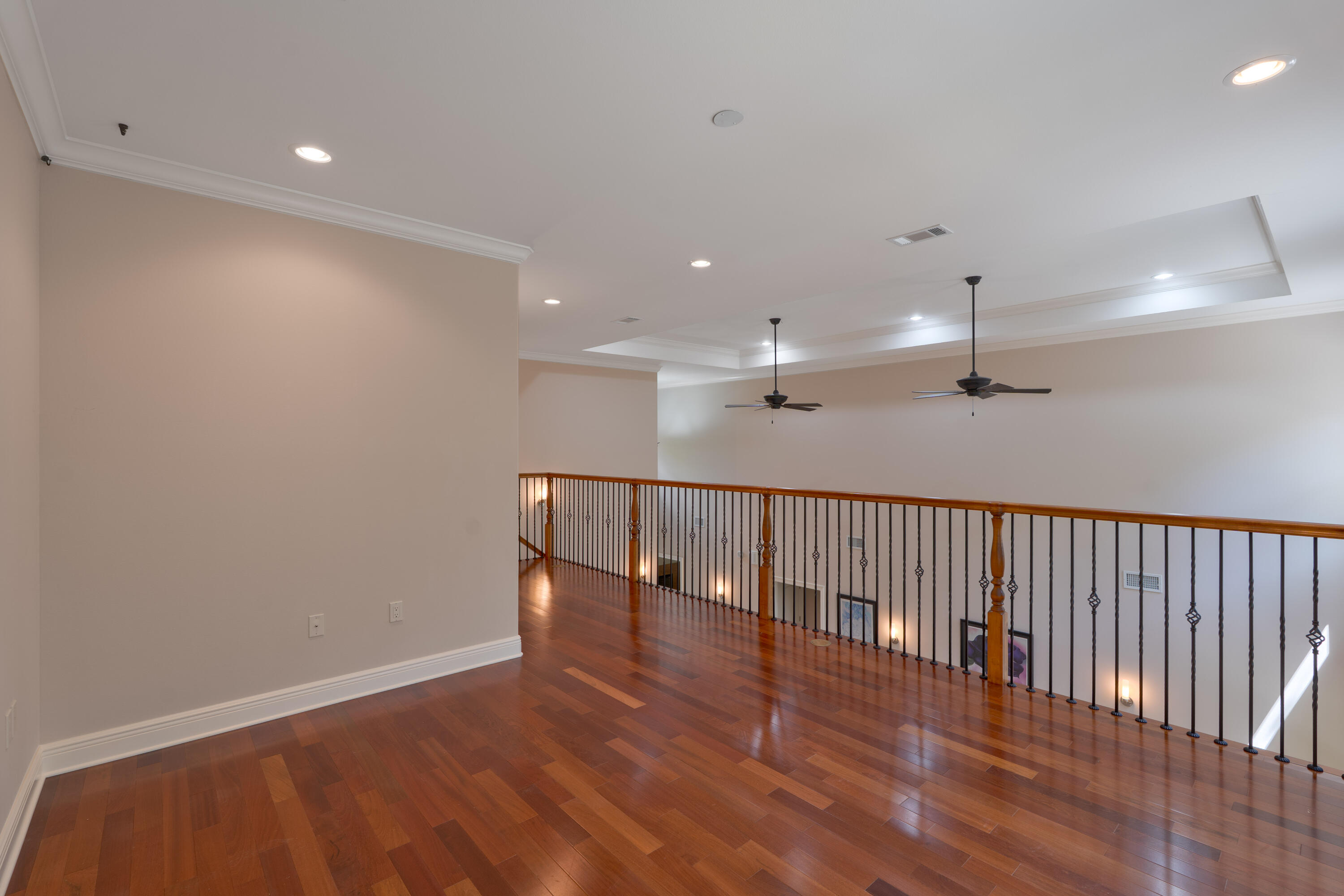 Lake Pippin - Residential