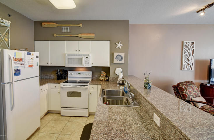 SHORES OF PANAMA - Residential