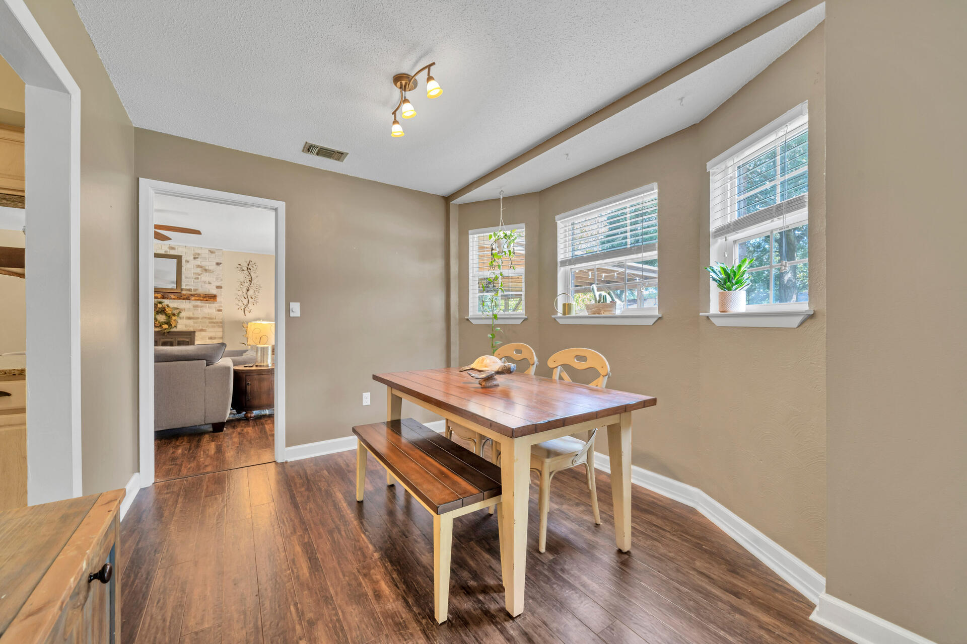 SUNSET BEACH - Residential