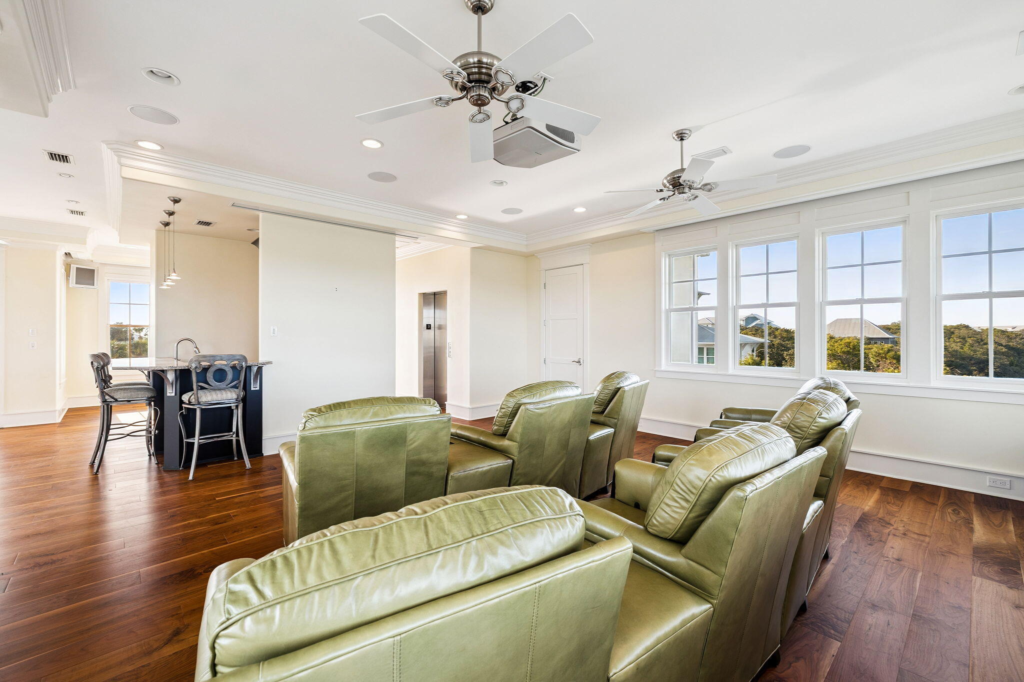 BLUE MOUNTAIN BEACH - Residential