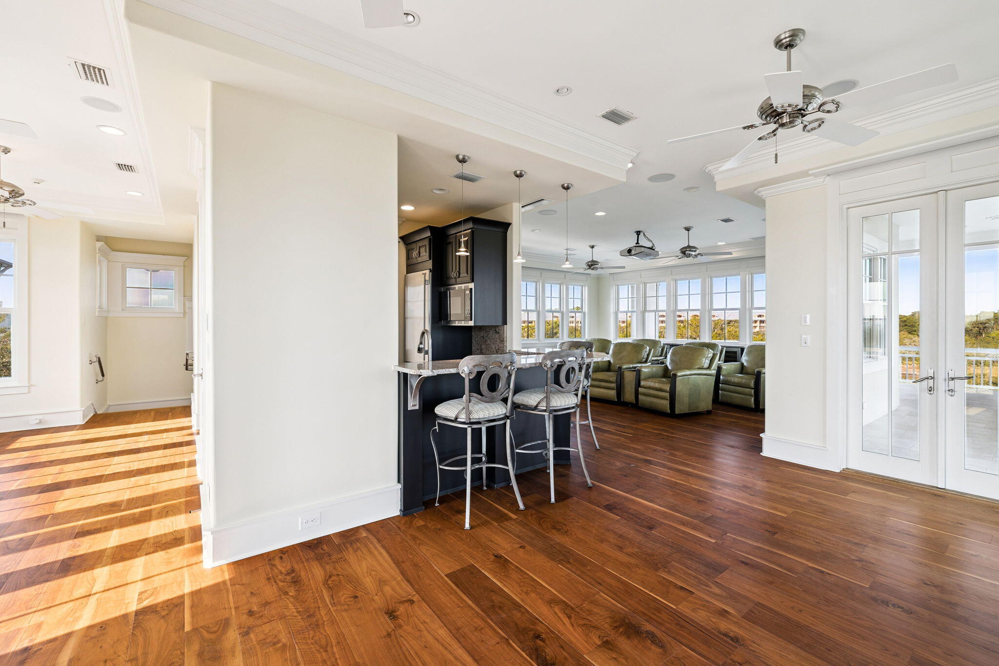 BLUE MOUNTAIN BEACH - Residential