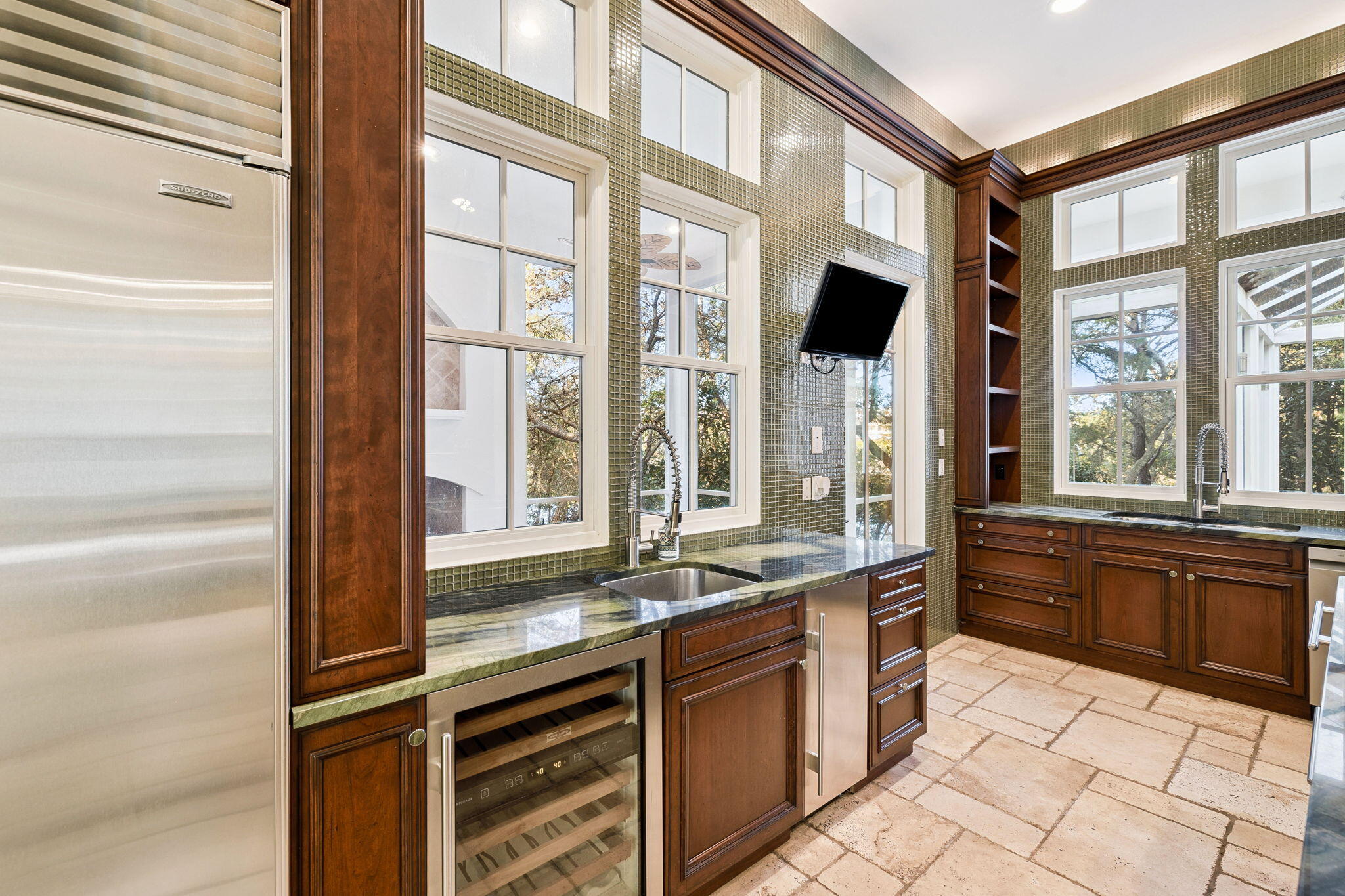 BLUE MOUNTAIN BEACH - Residential