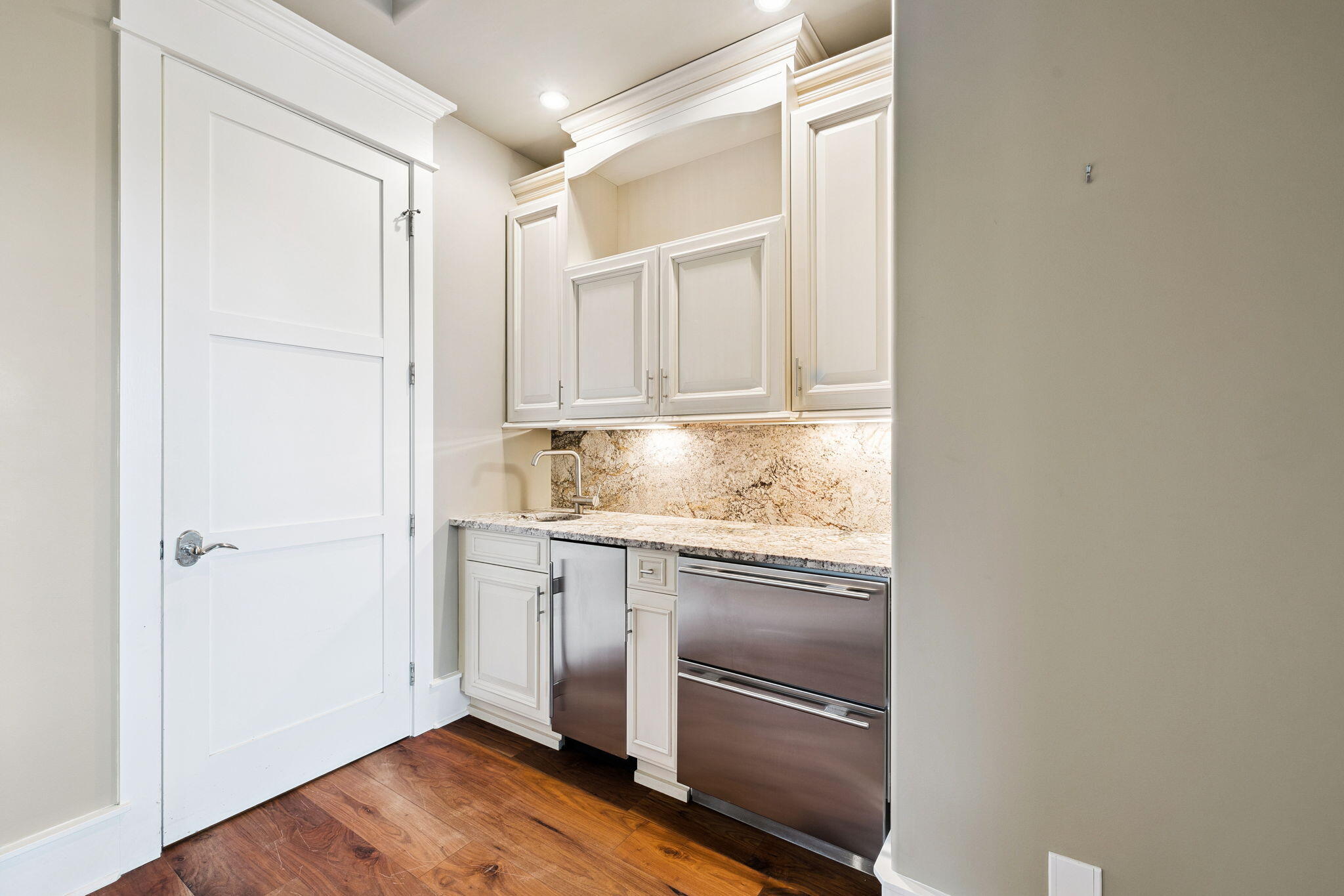 BLUE MOUNTAIN BEACH - Residential