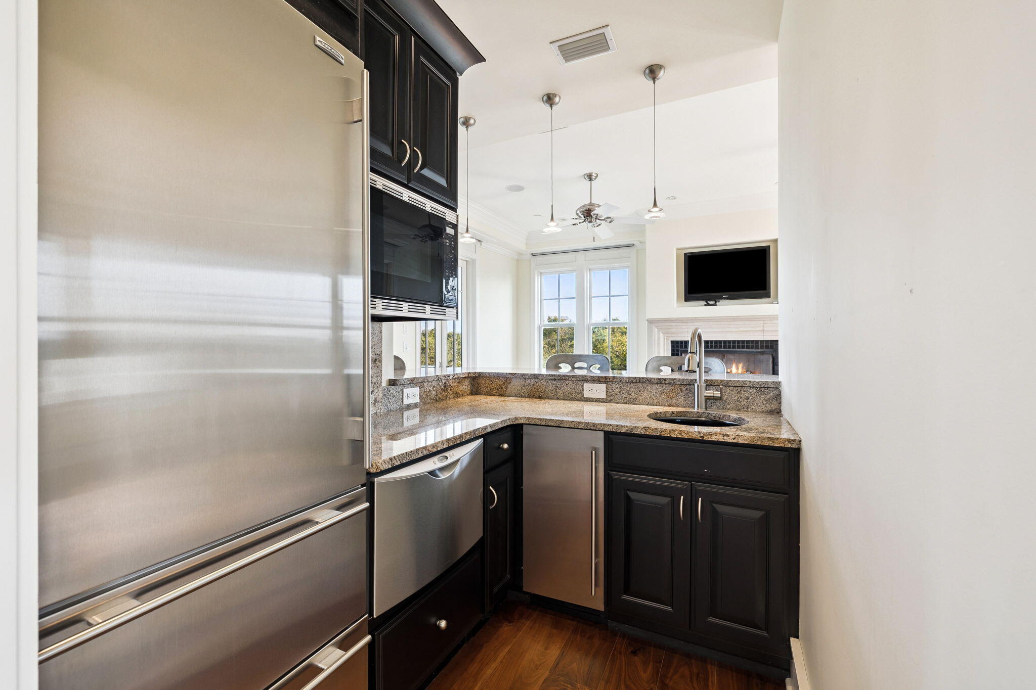 BLUE MOUNTAIN BEACH - Residential