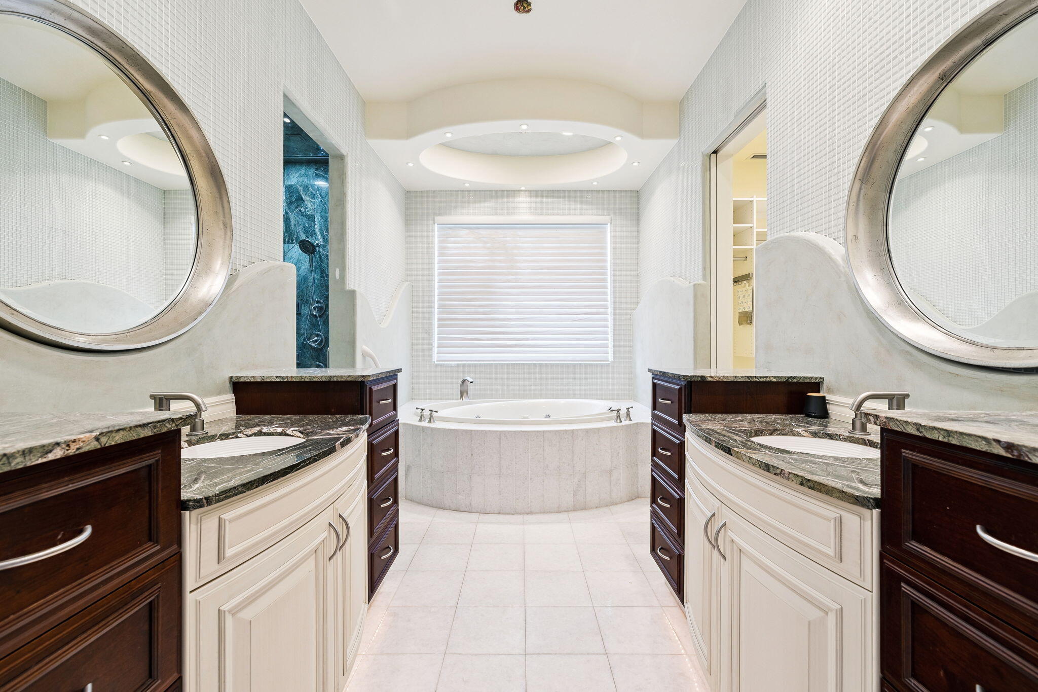 BLUE MOUNTAIN BEACH - Residential