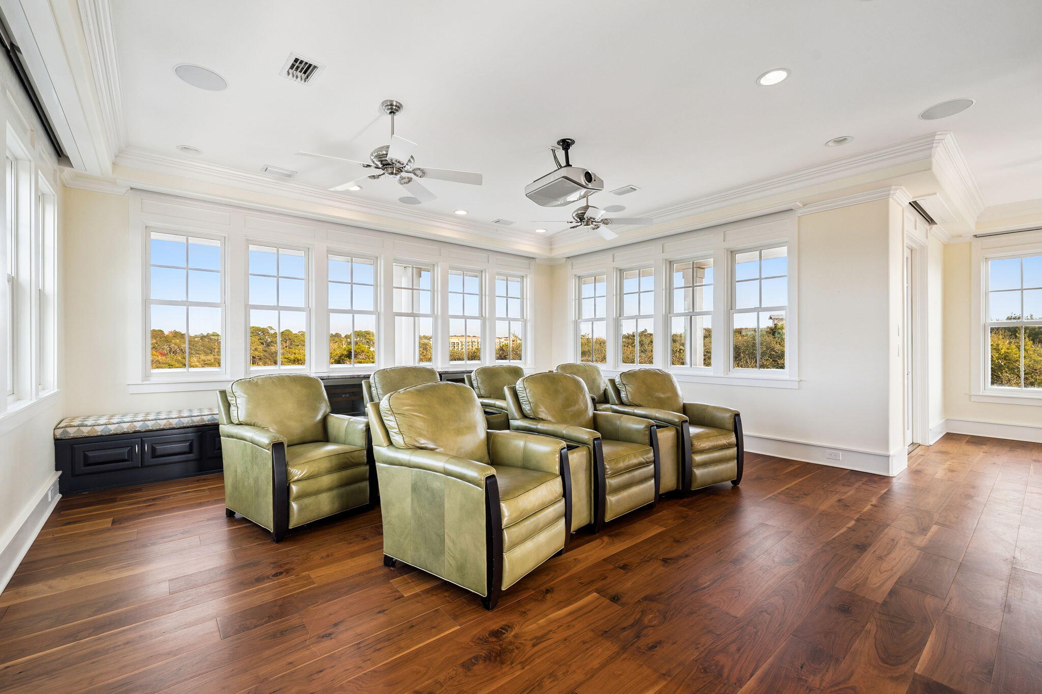 BLUE MOUNTAIN BEACH - Residential