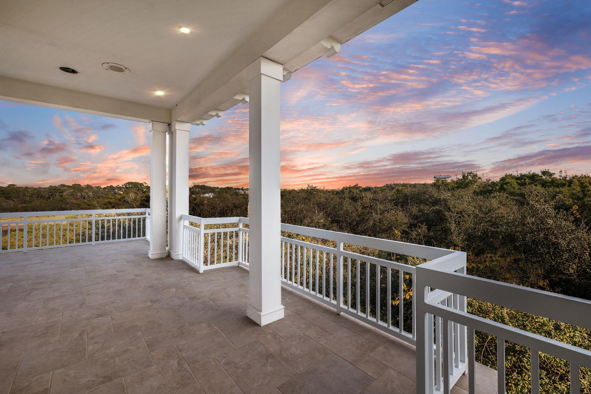 BLUE MOUNTAIN BEACH - Residential