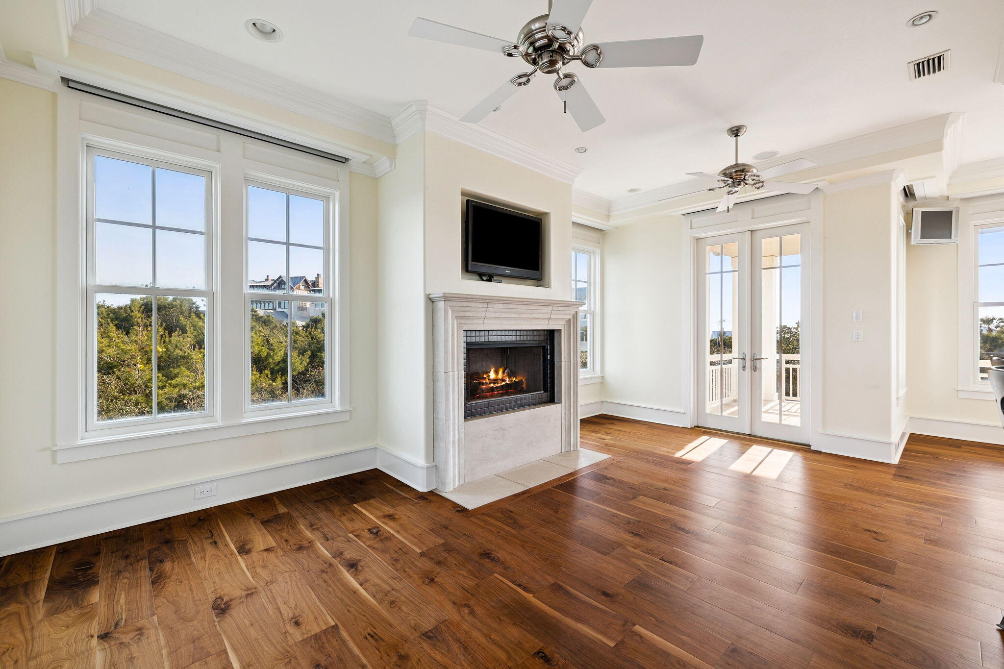 BLUE MOUNTAIN BEACH - Residential