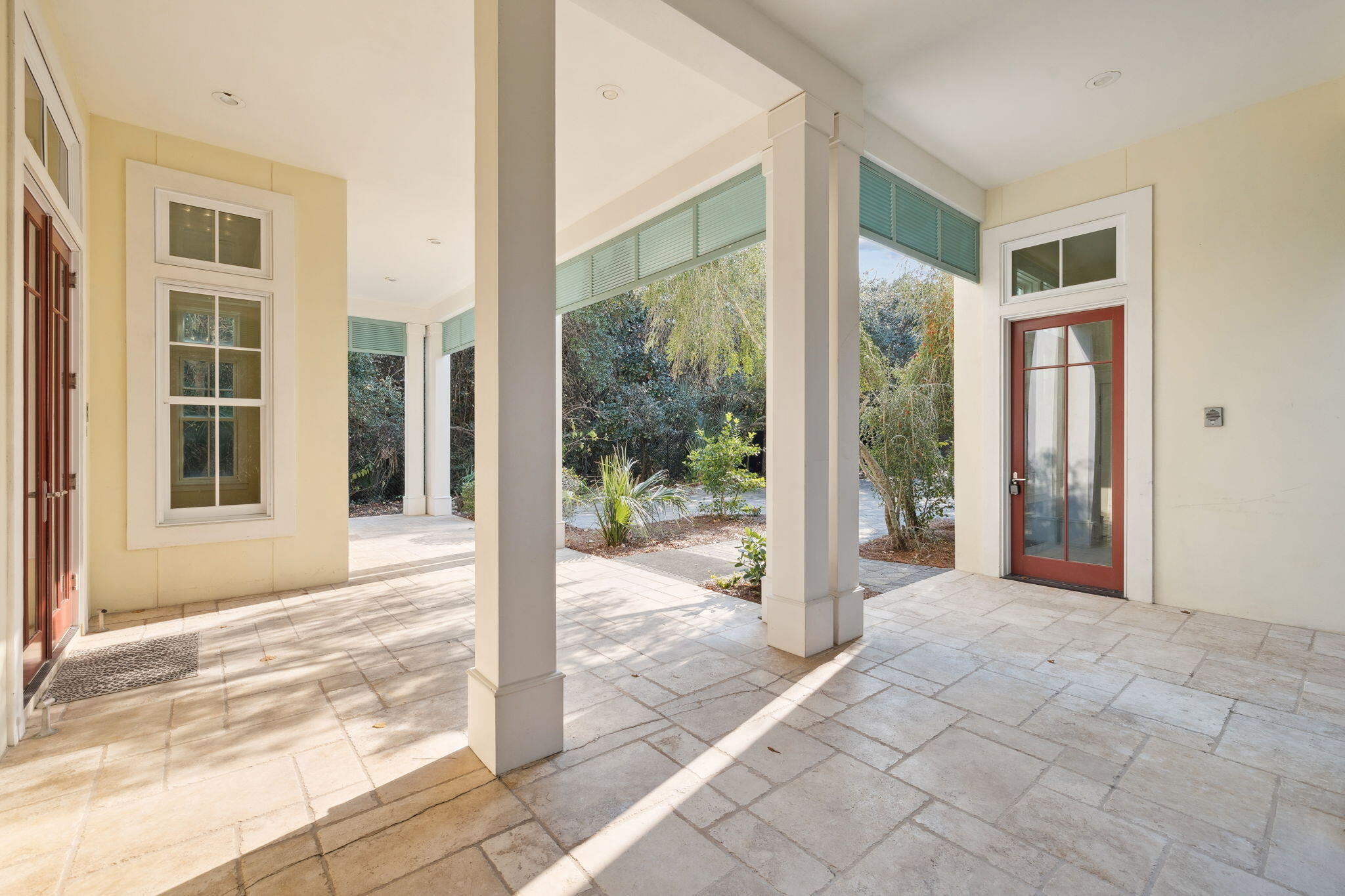 BLUE MOUNTAIN BEACH - Residential