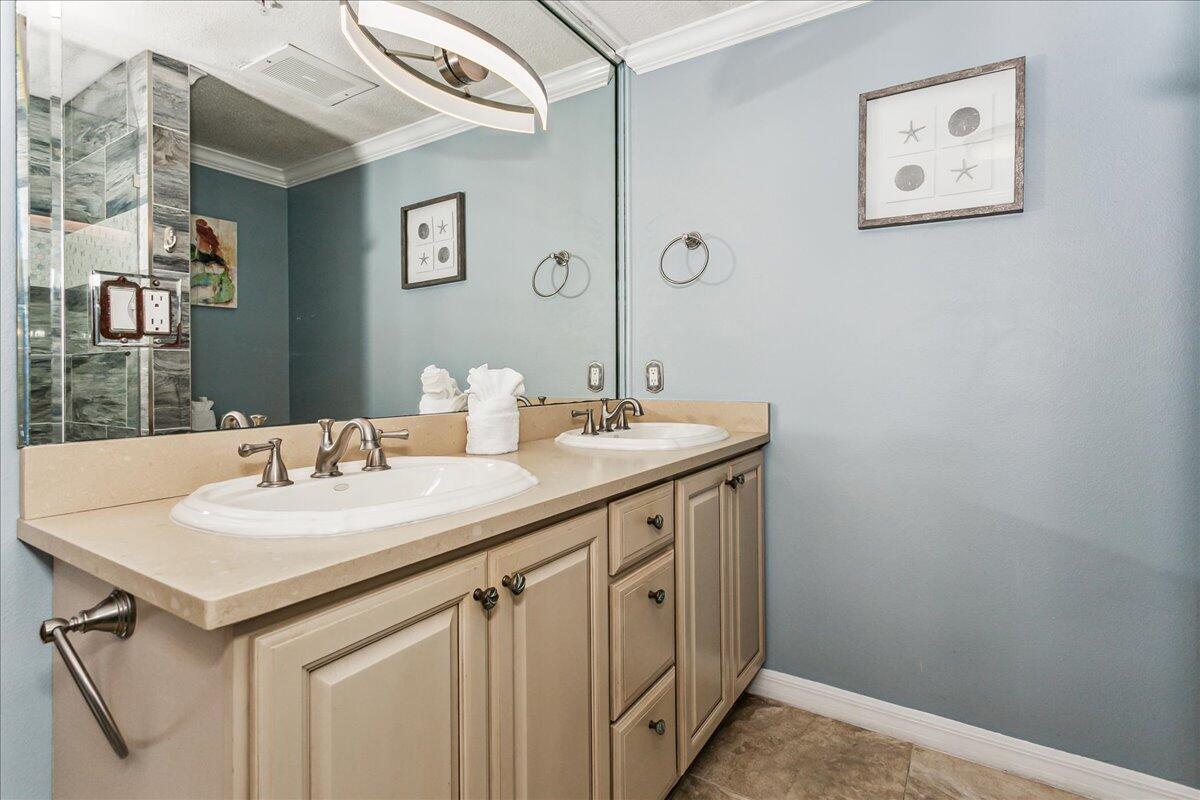 SUMMERWIND CONDOS - Residential