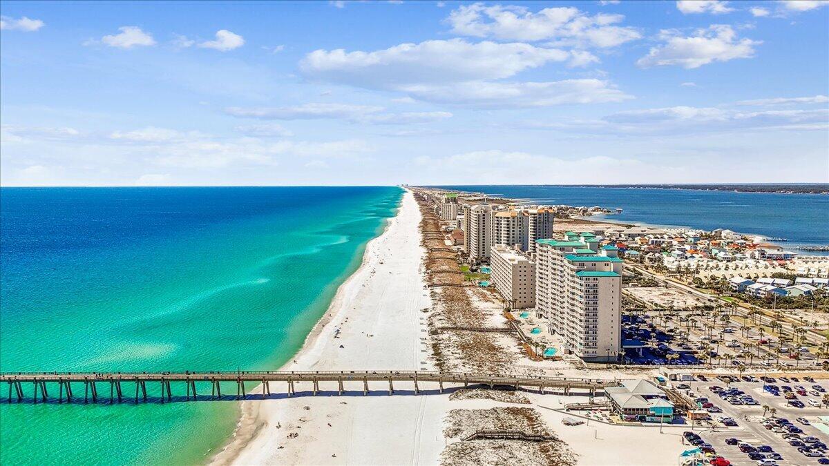 SUMMERWIND CONDOS - Residential