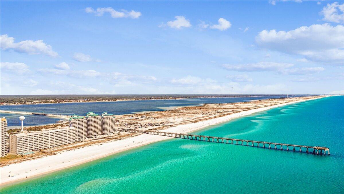 SUMMERWIND CONDOS - Residential