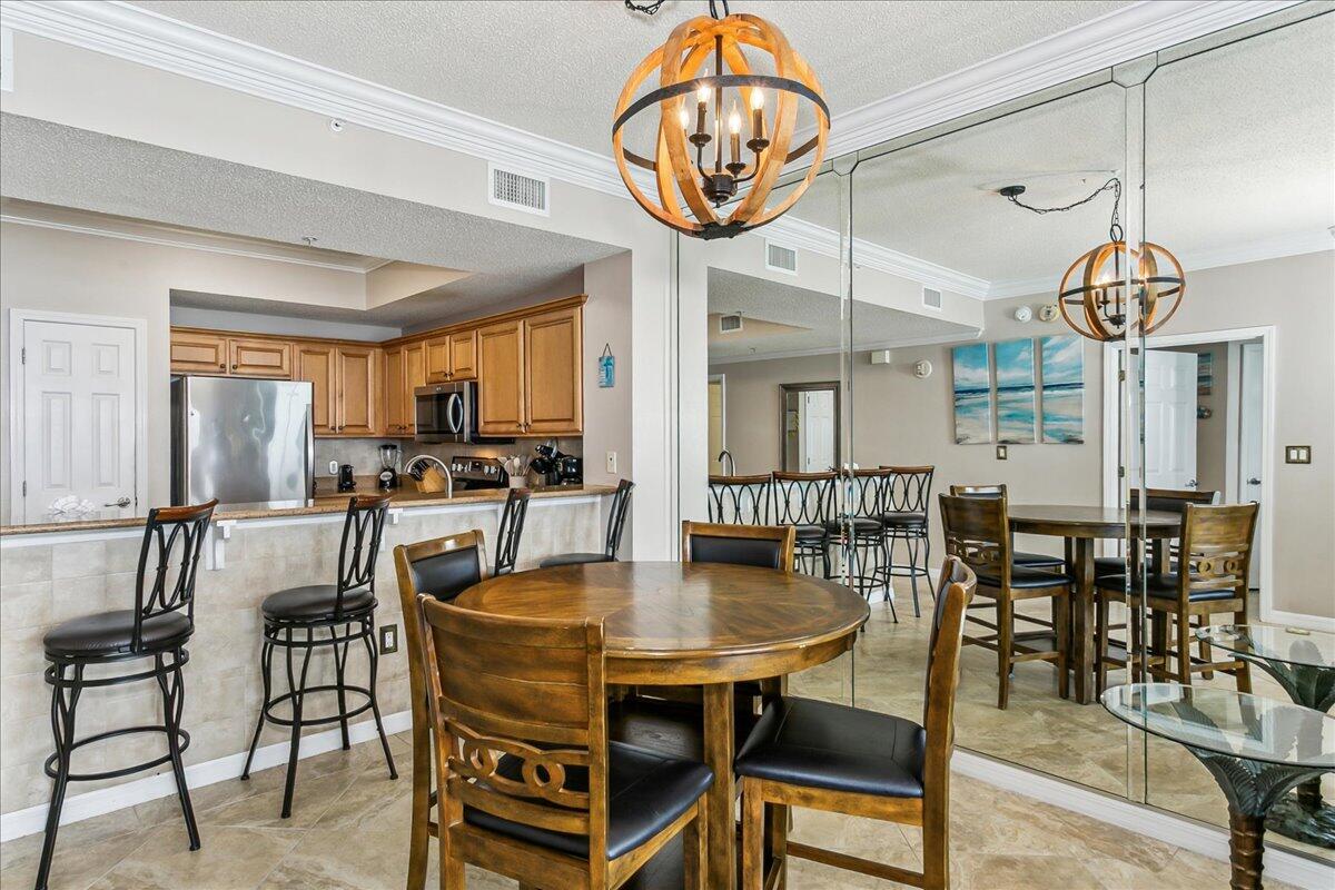 SUMMERWIND CONDOS - Residential