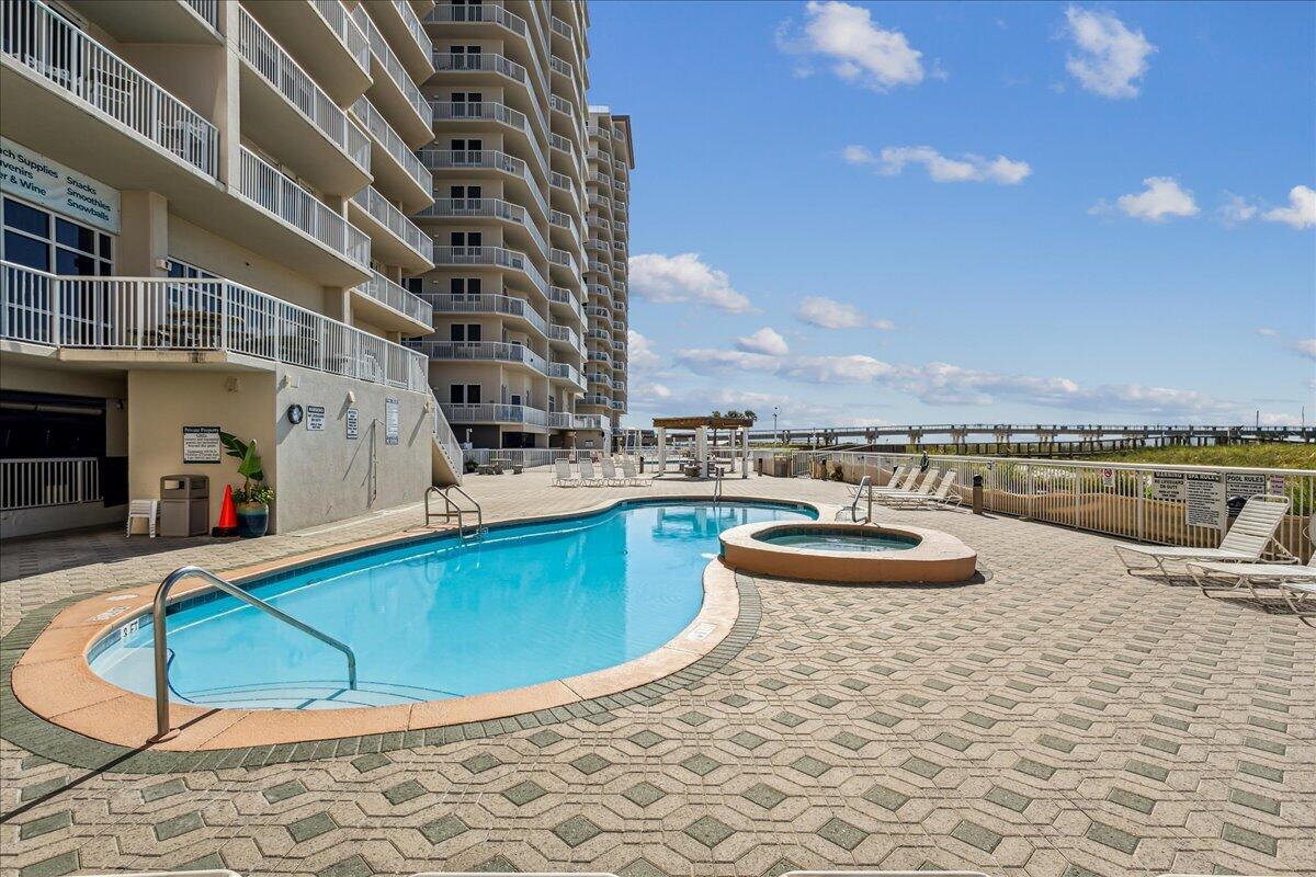SUMMERWIND CONDOS - Residential