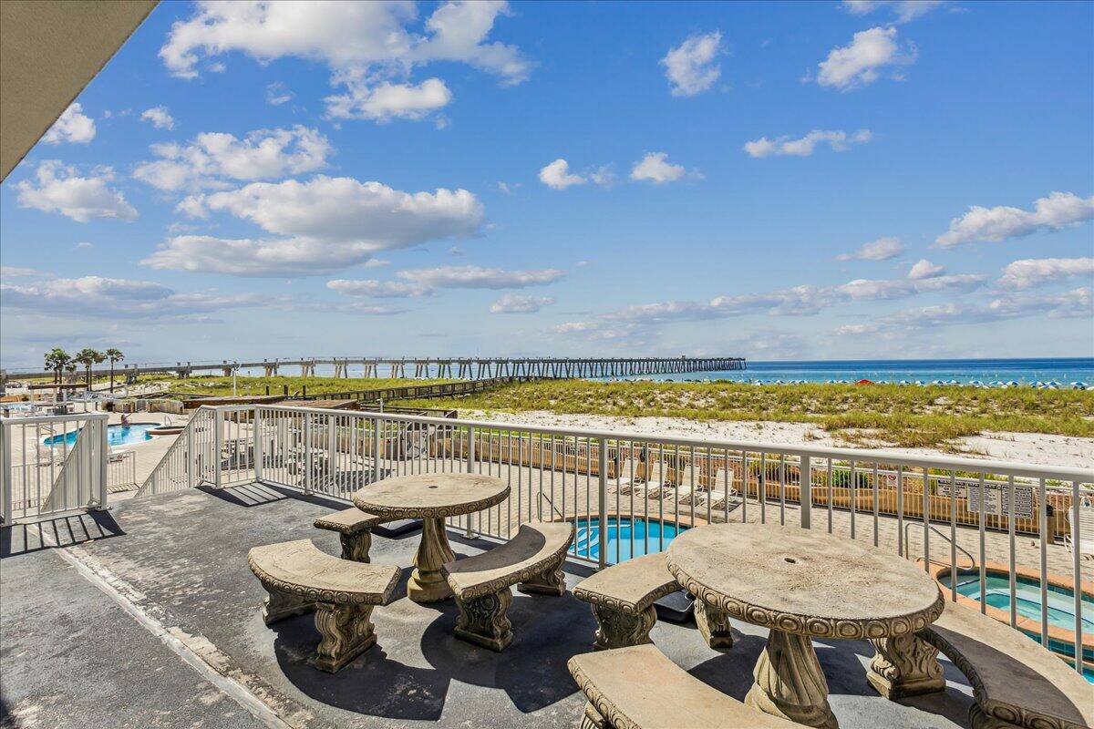 SUMMERWIND CONDOS - Residential
