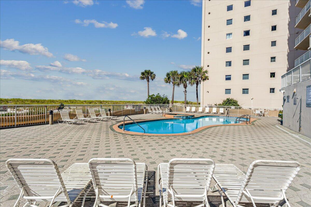 SUMMERWIND CONDOS - Residential
