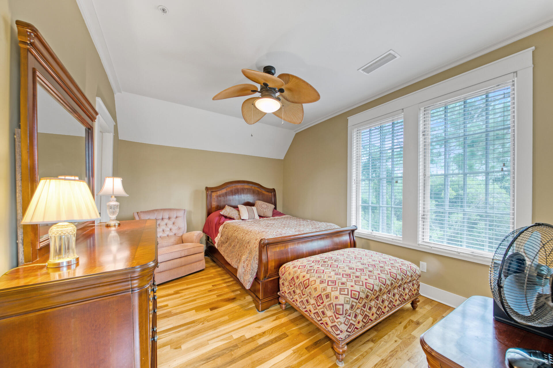 WILD HERON - Residential