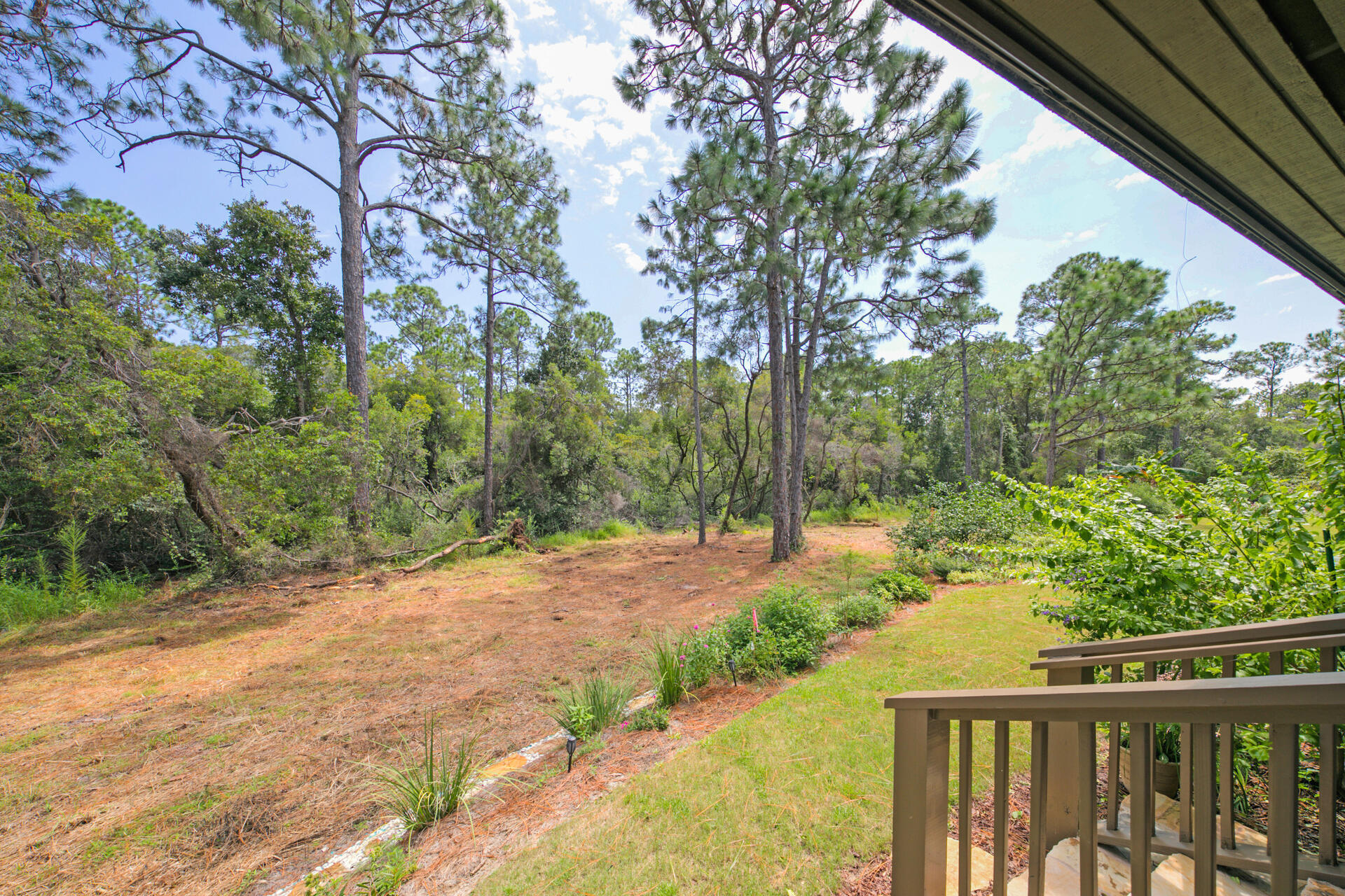 WILD HERON - Residential
