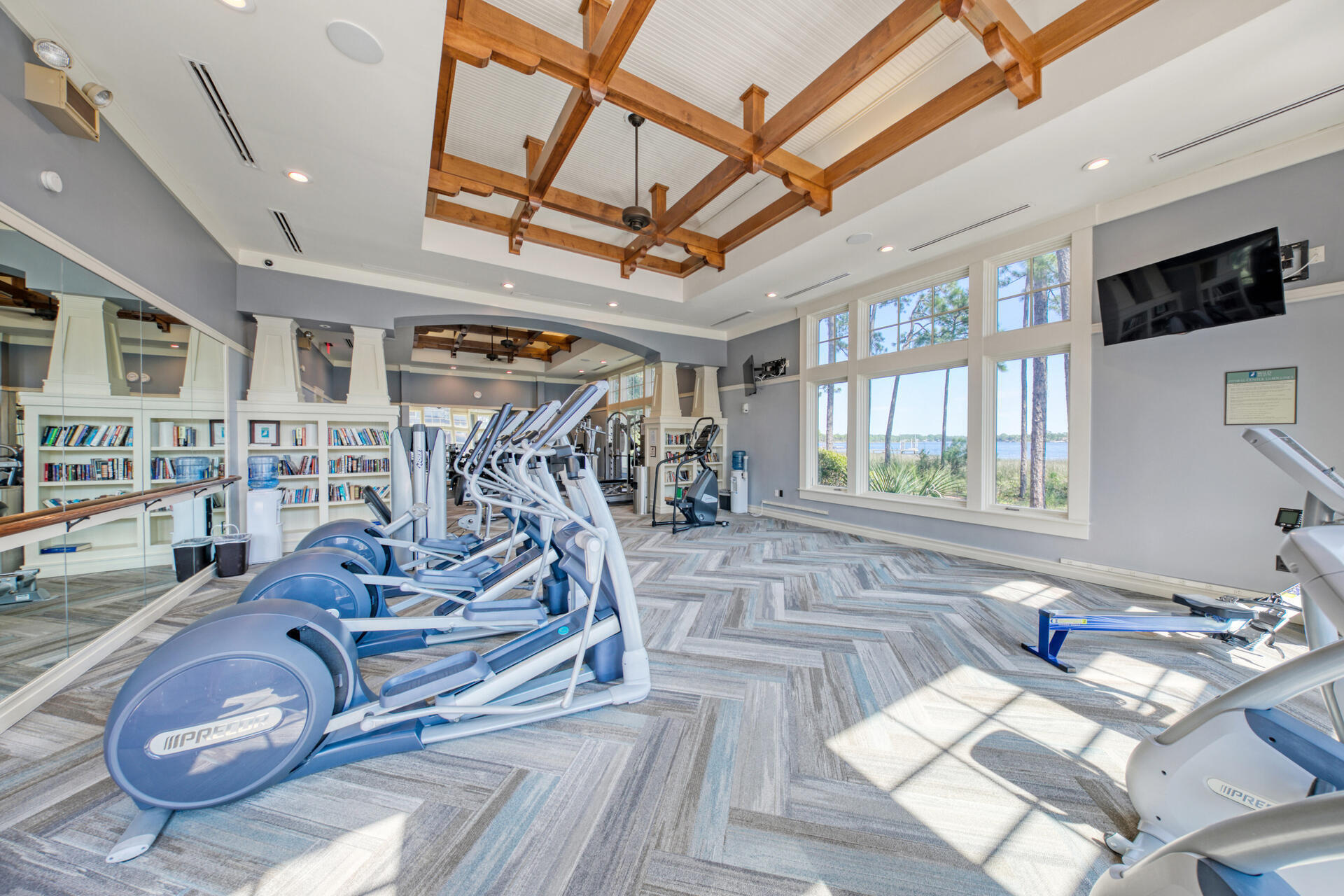 WILD HERON - Residential