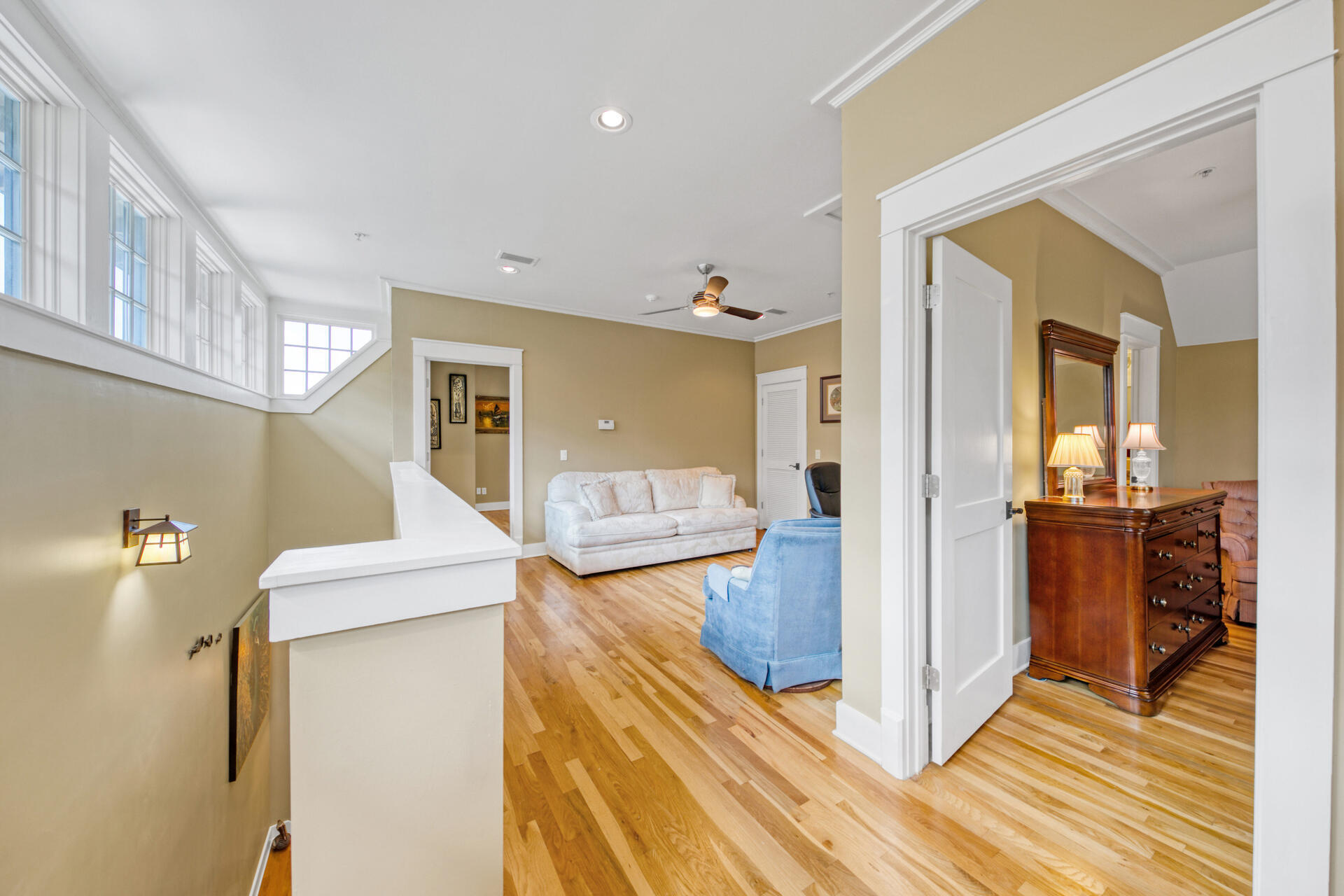 WILD HERON - Residential