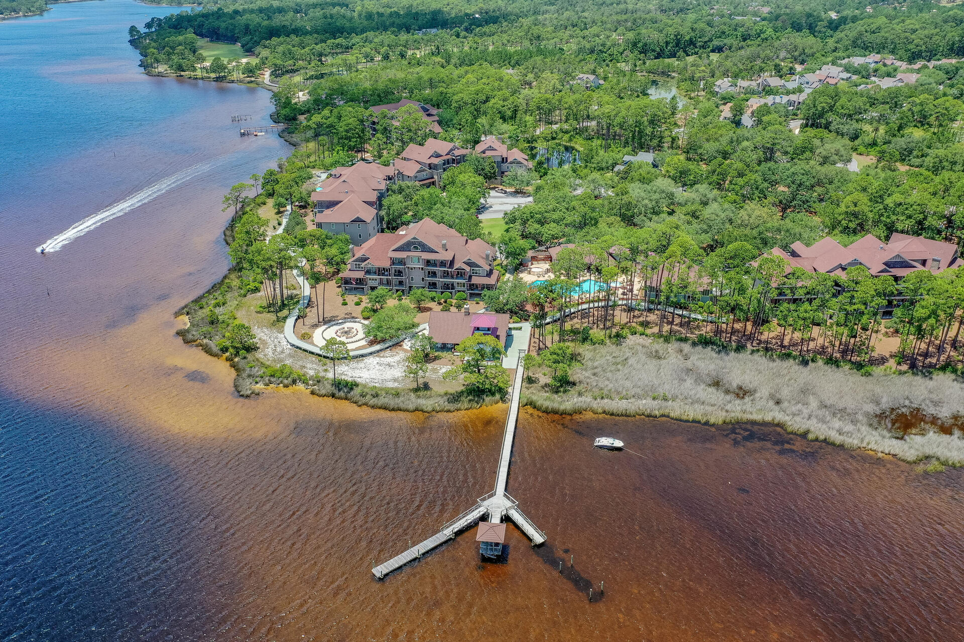 WILD HERON - Residential