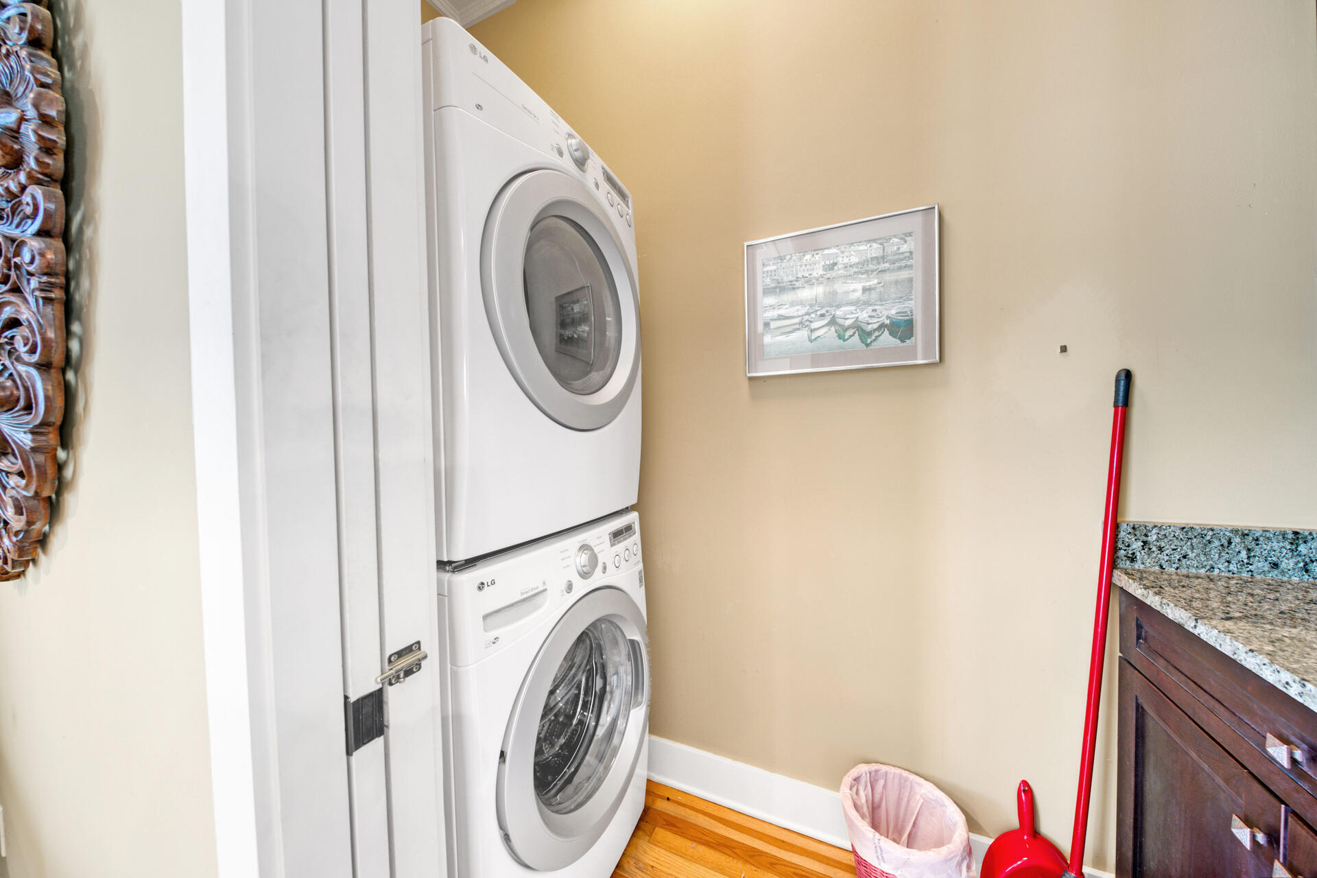 WILD HERON - Residential