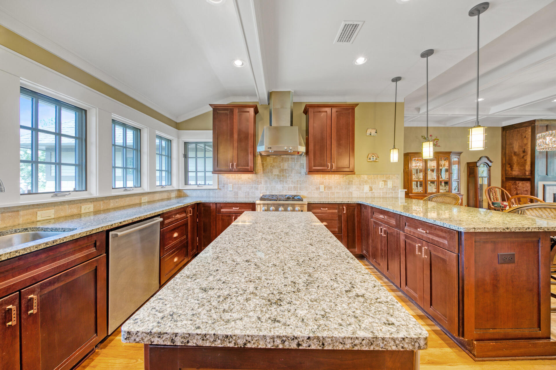 WILD HERON - Residential