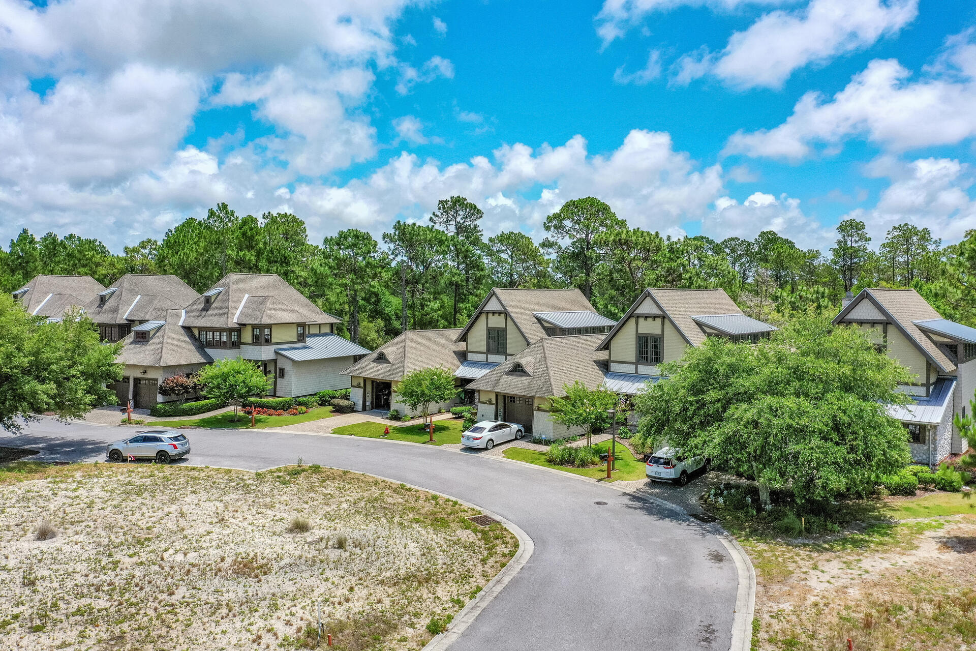 WILD HERON - Residential