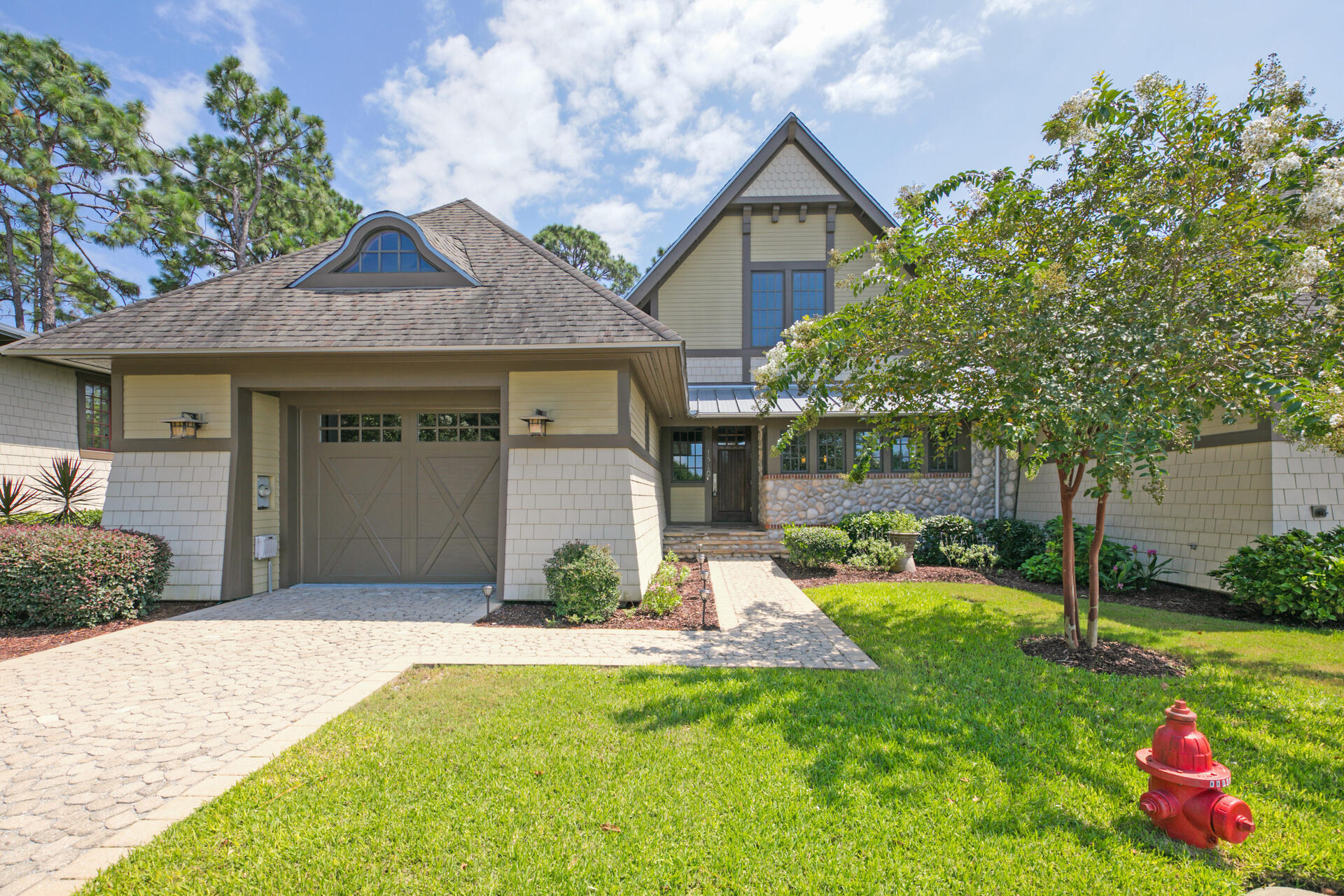 WILD HERON - Residential