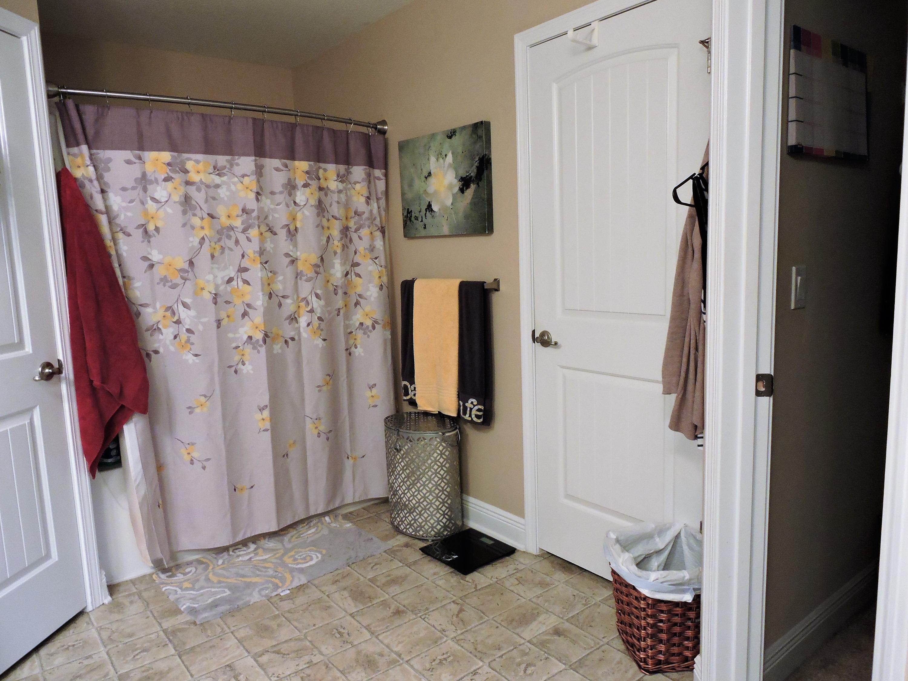 IRON GATE SUBD PHASE II - Residential Lease