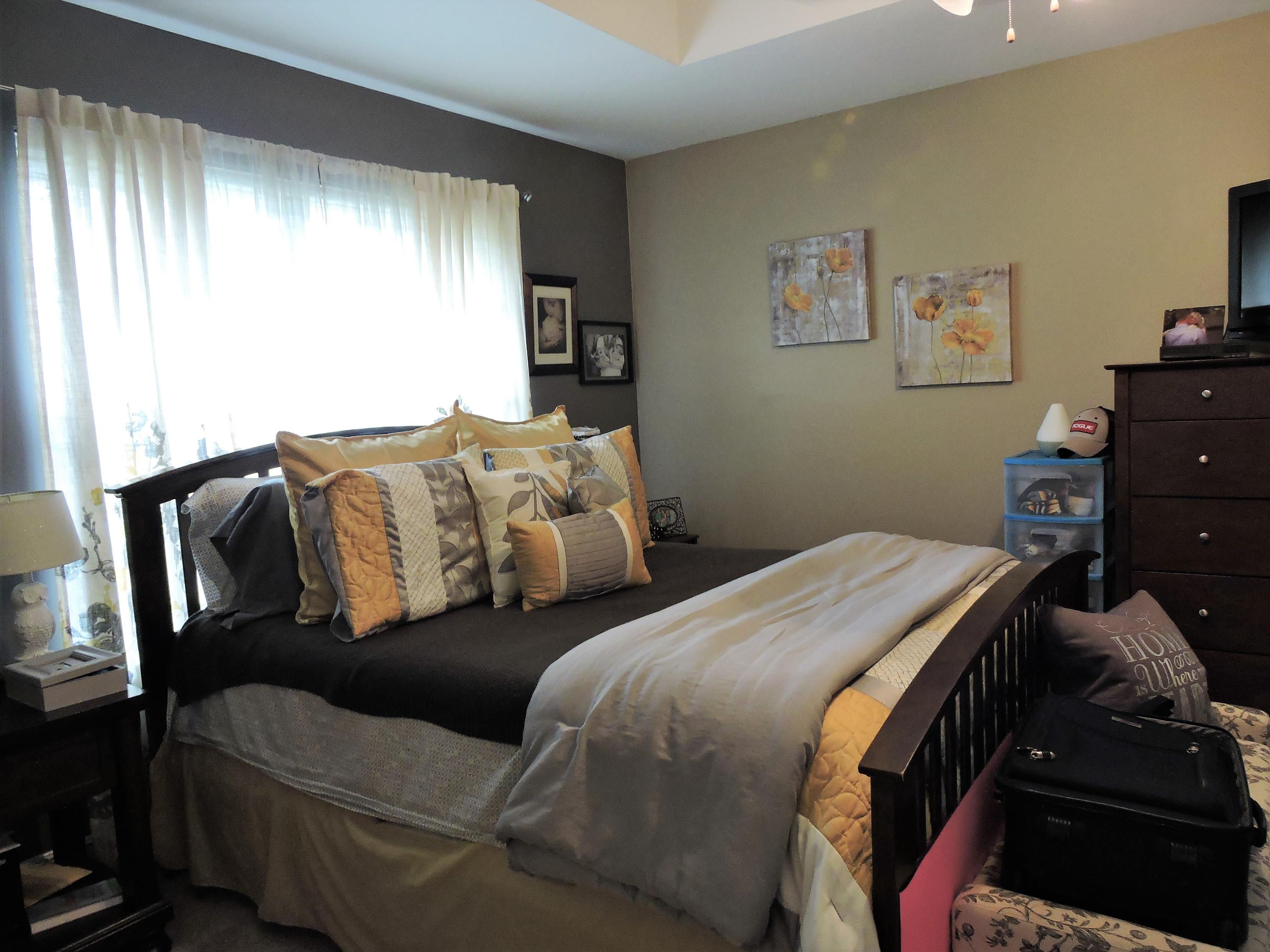 IRON GATE SUBD PHASE II - Residential Lease