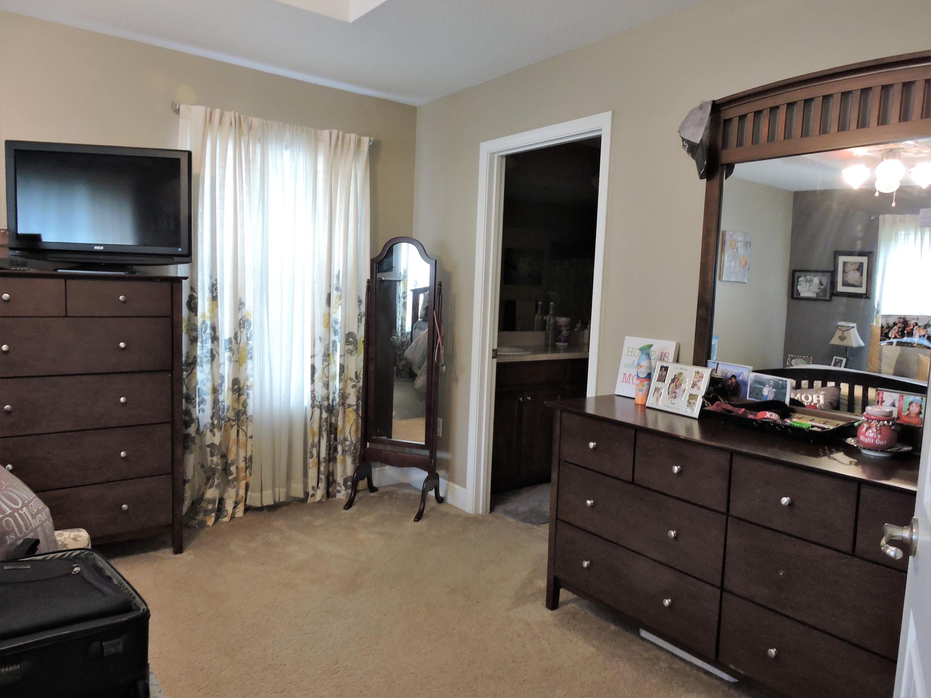 IRON GATE SUBD PHASE II - Residential Lease