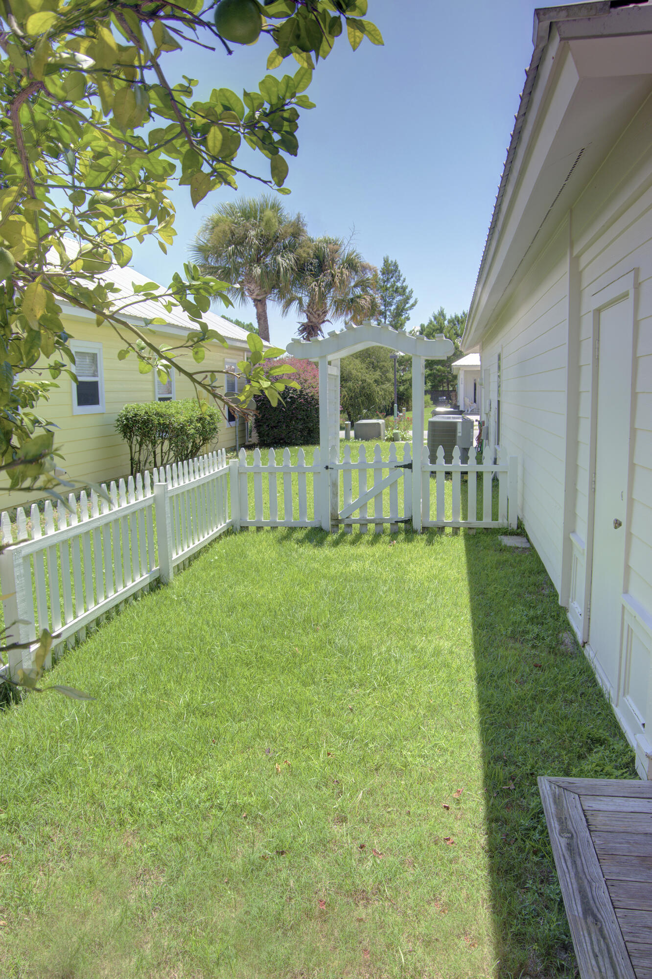 331 Ventana Boulevard