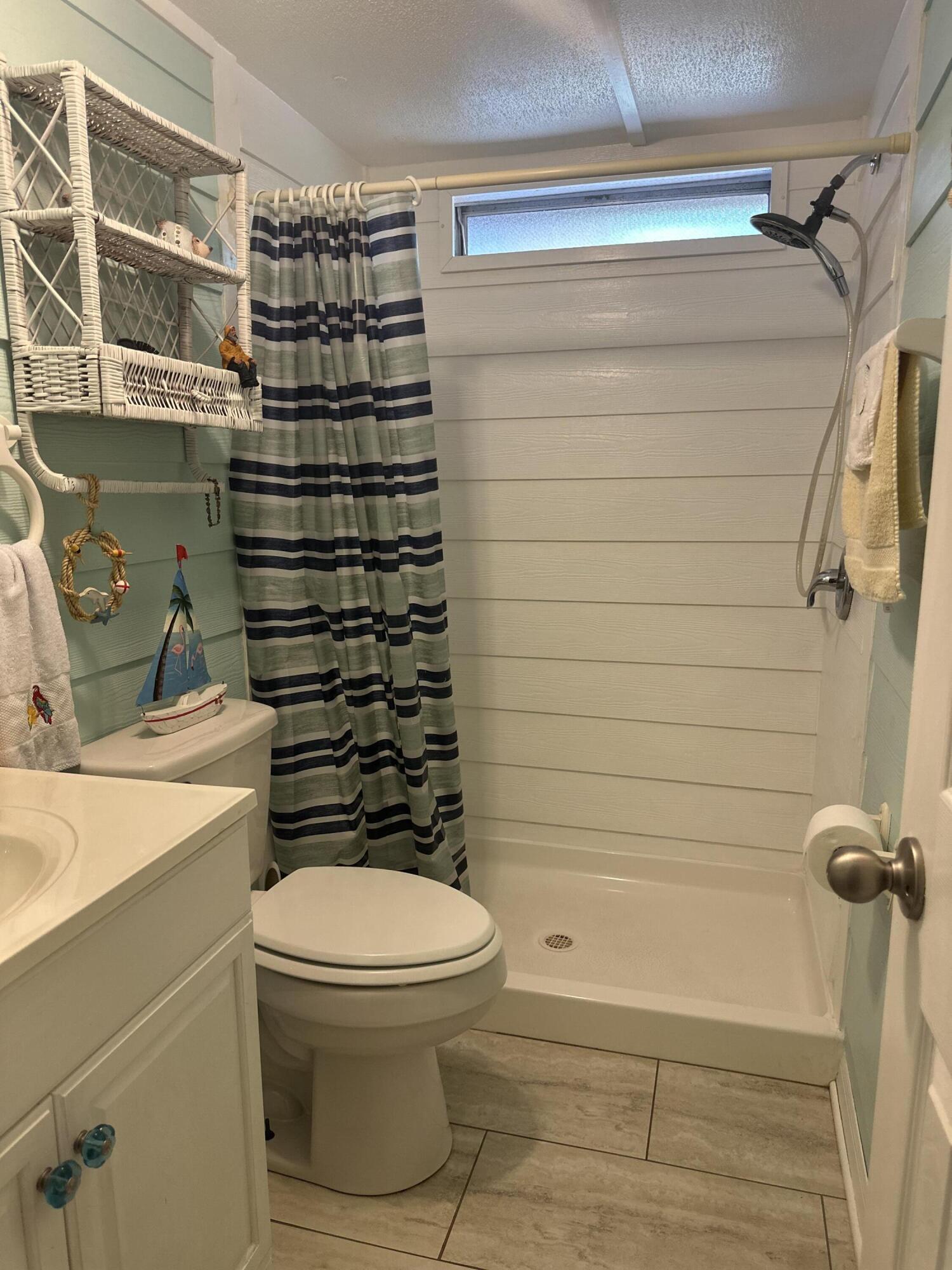 Oakwood Lake Estates Unit Vii - Residential