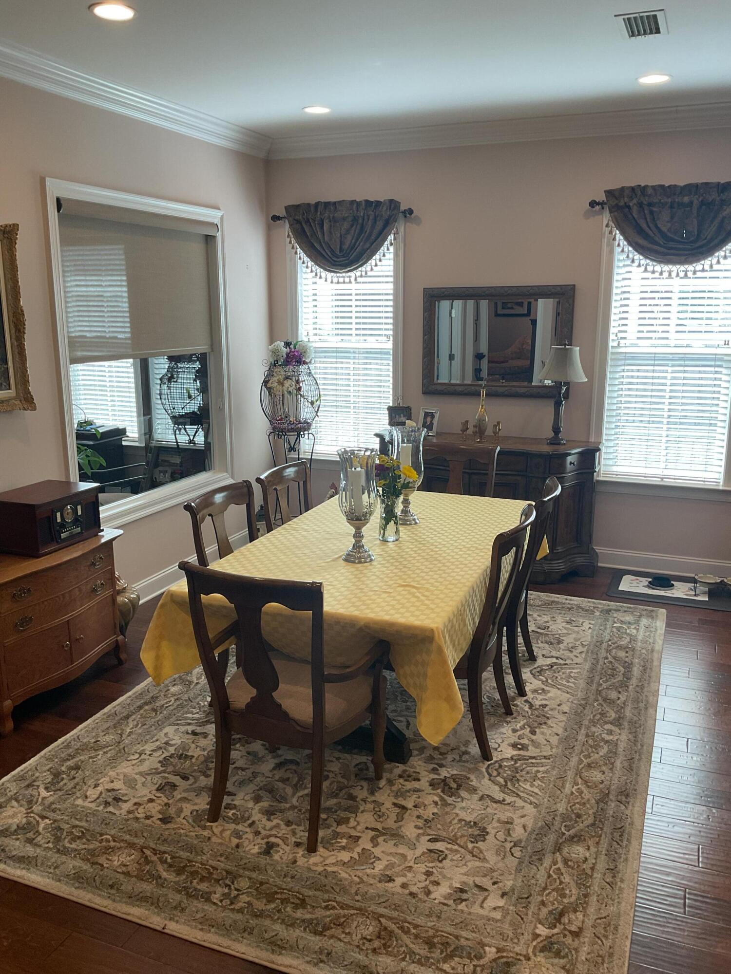THE STABLES AT ROCKY BAYOU - Residential Lease