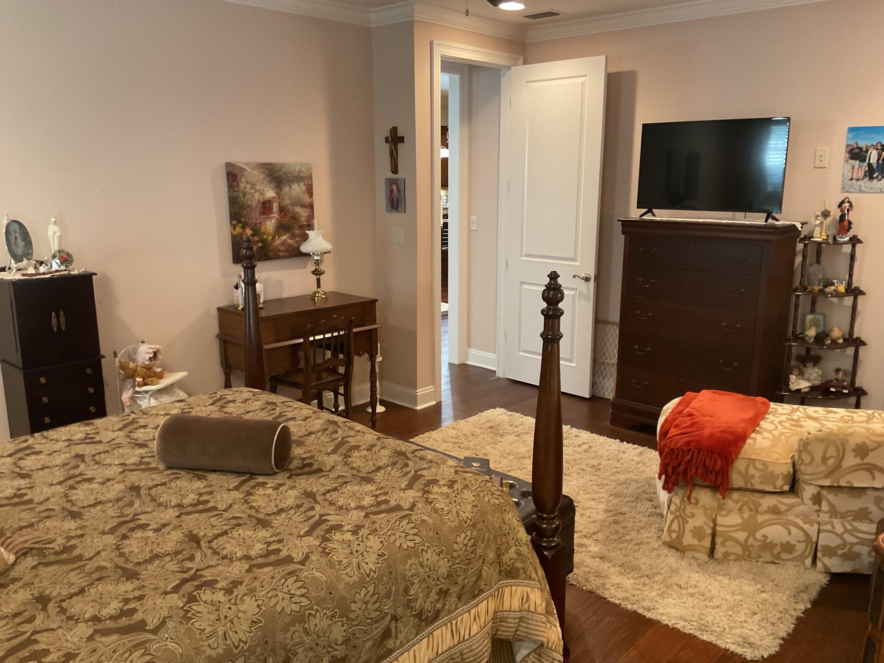 THE STABLES AT ROCKY BAYOU - Residential Lease