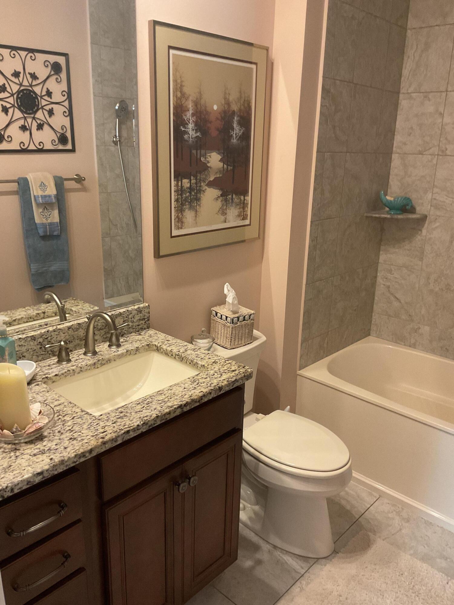 THE STABLES AT ROCKY BAYOU - Residential Lease