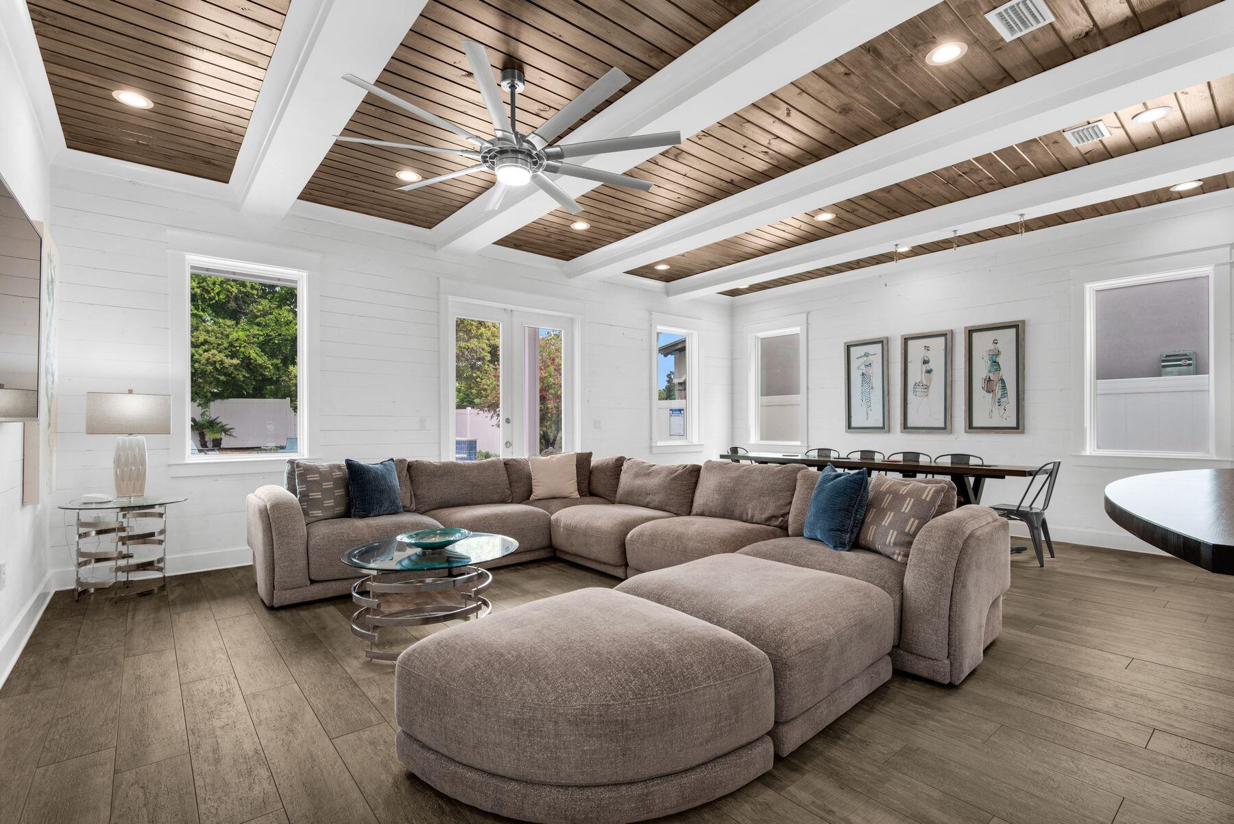 CRYSTAL BEACH - Residential