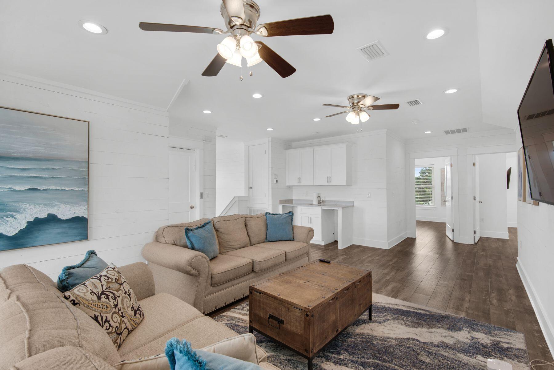 CRYSTAL BEACH - Residential
