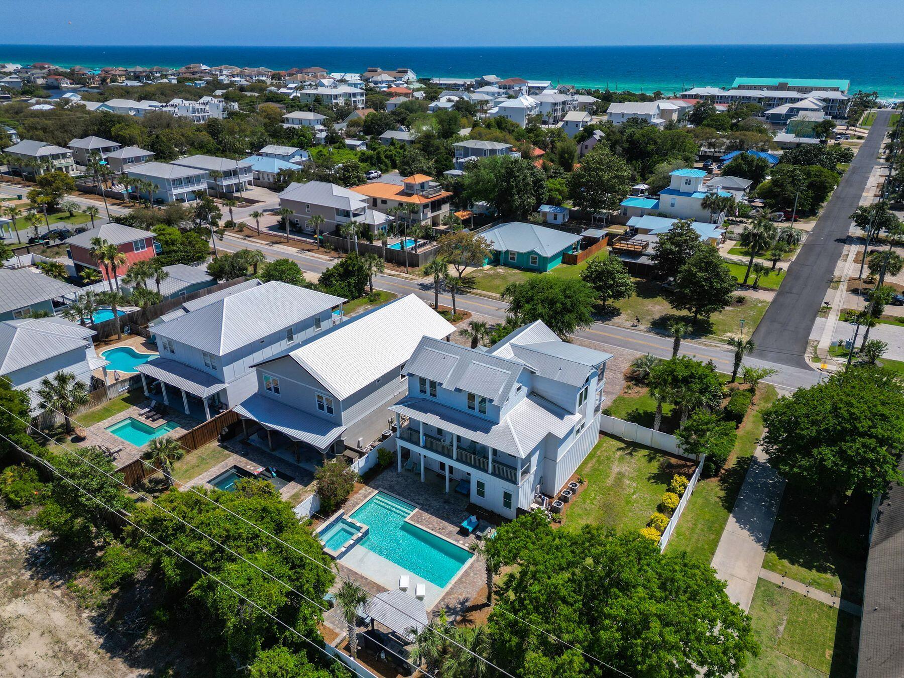 CRYSTAL BEACH - Residential