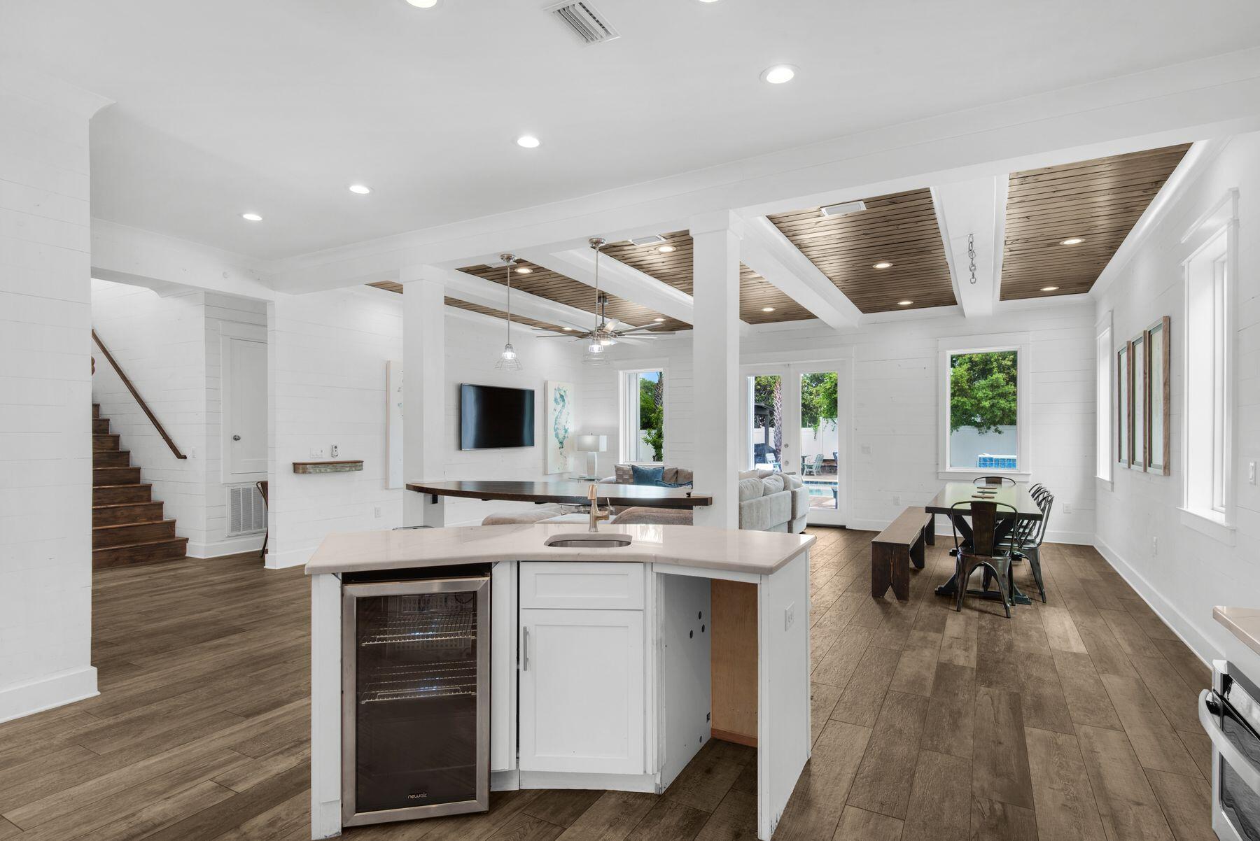 CRYSTAL BEACH - Residential