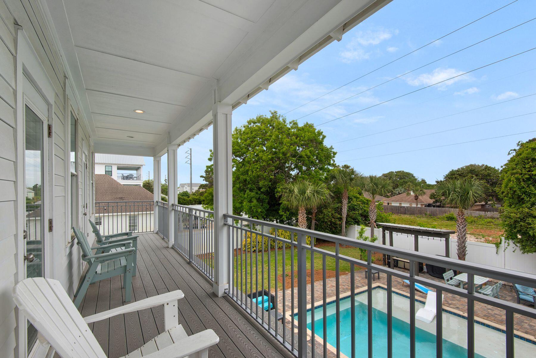 CRYSTAL BEACH - Residential