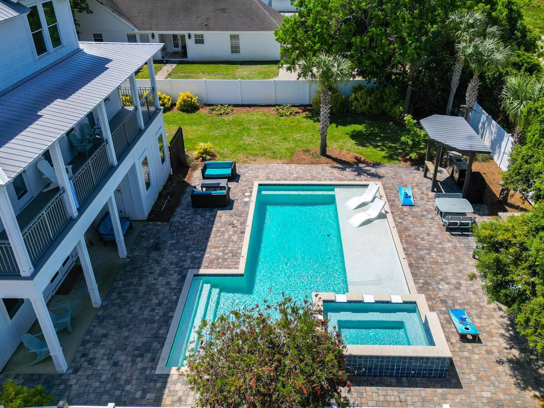 CRYSTAL BEACH - Residential