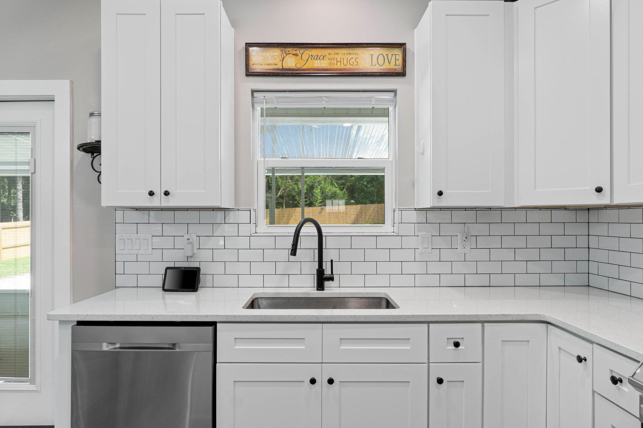 CRESTVIEW SUBURB - Residential